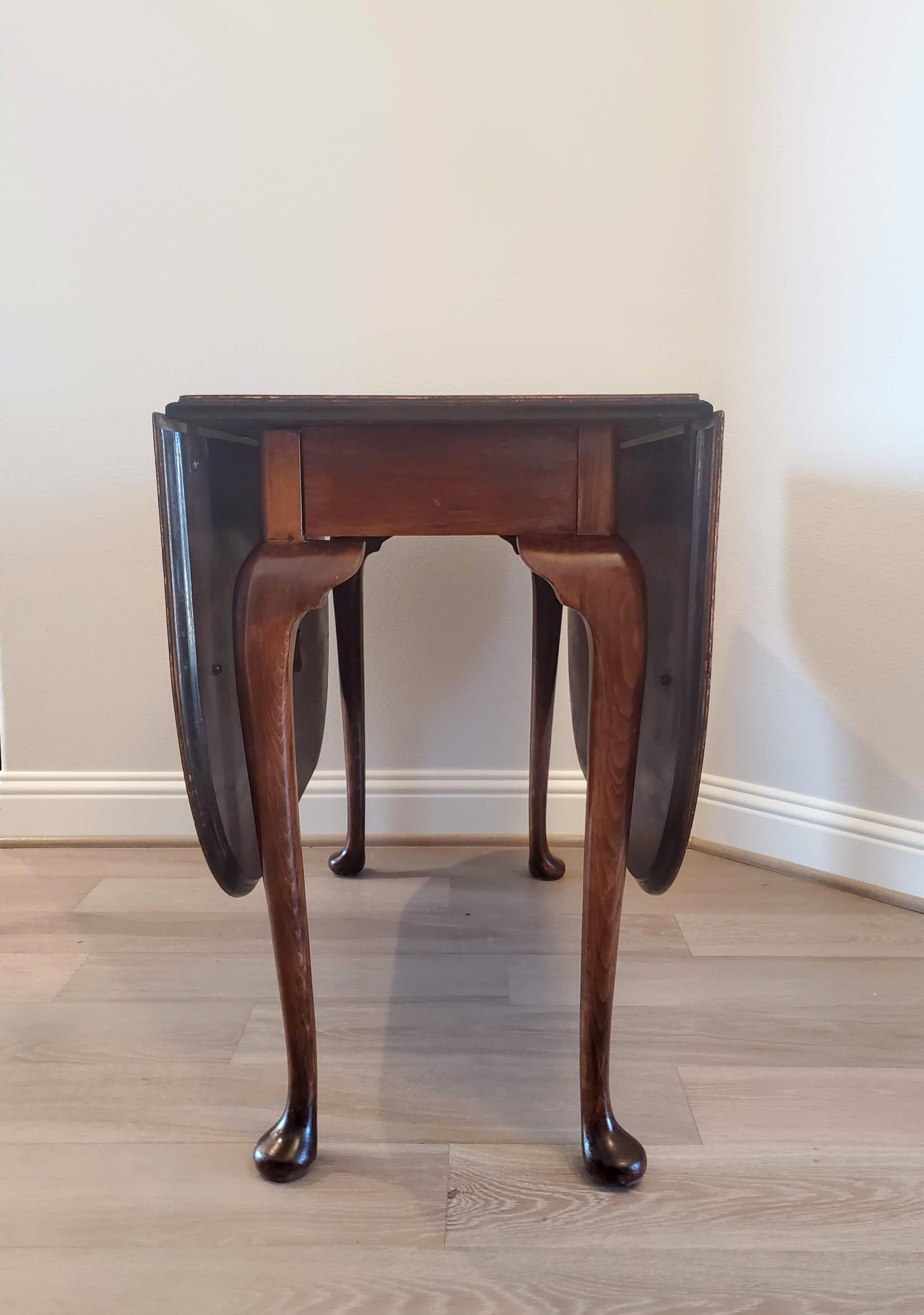 18. Jahrhundert George III Periode Figured Cherry Antique Drop Leaf Tisch im Angebot 10