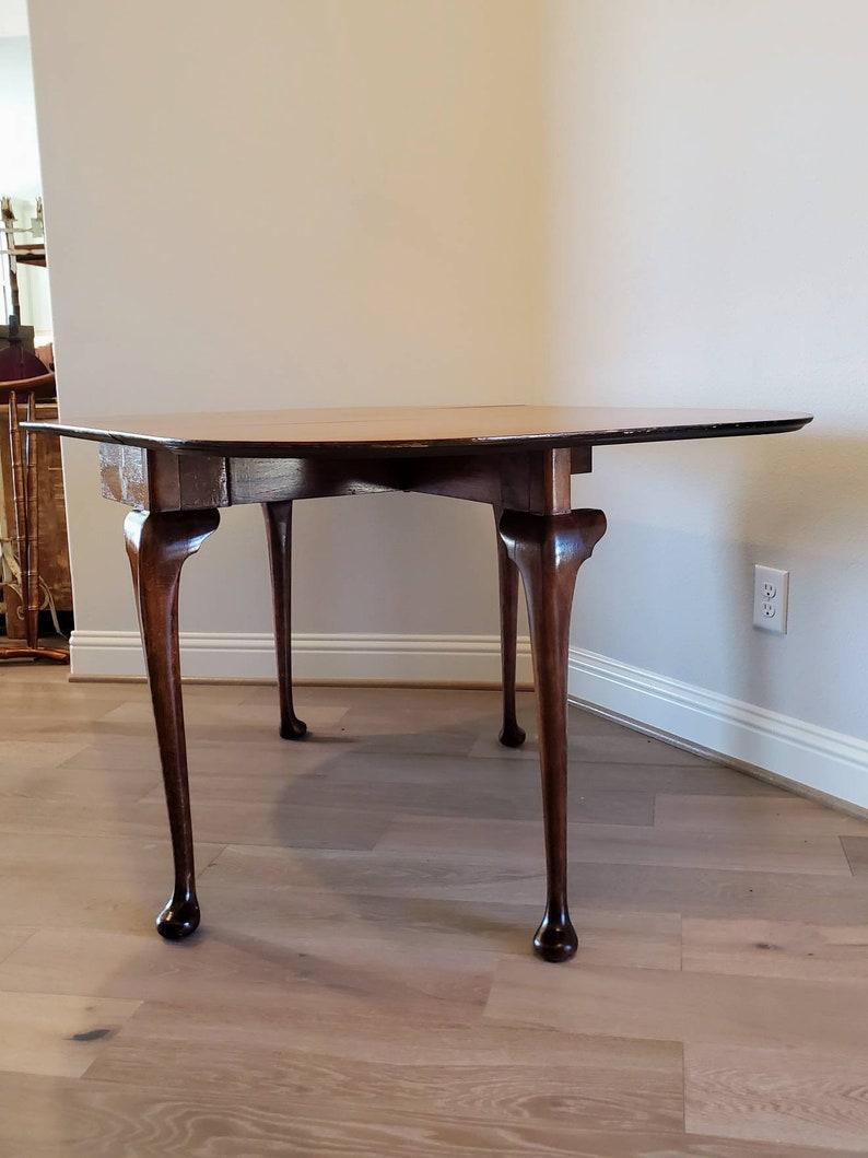 18th Century Georgian III Period Mahogany Drop Leaf Table For Sale 2