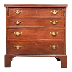 18th Century Georgian Mahogany Bachelors Chest of Drawers