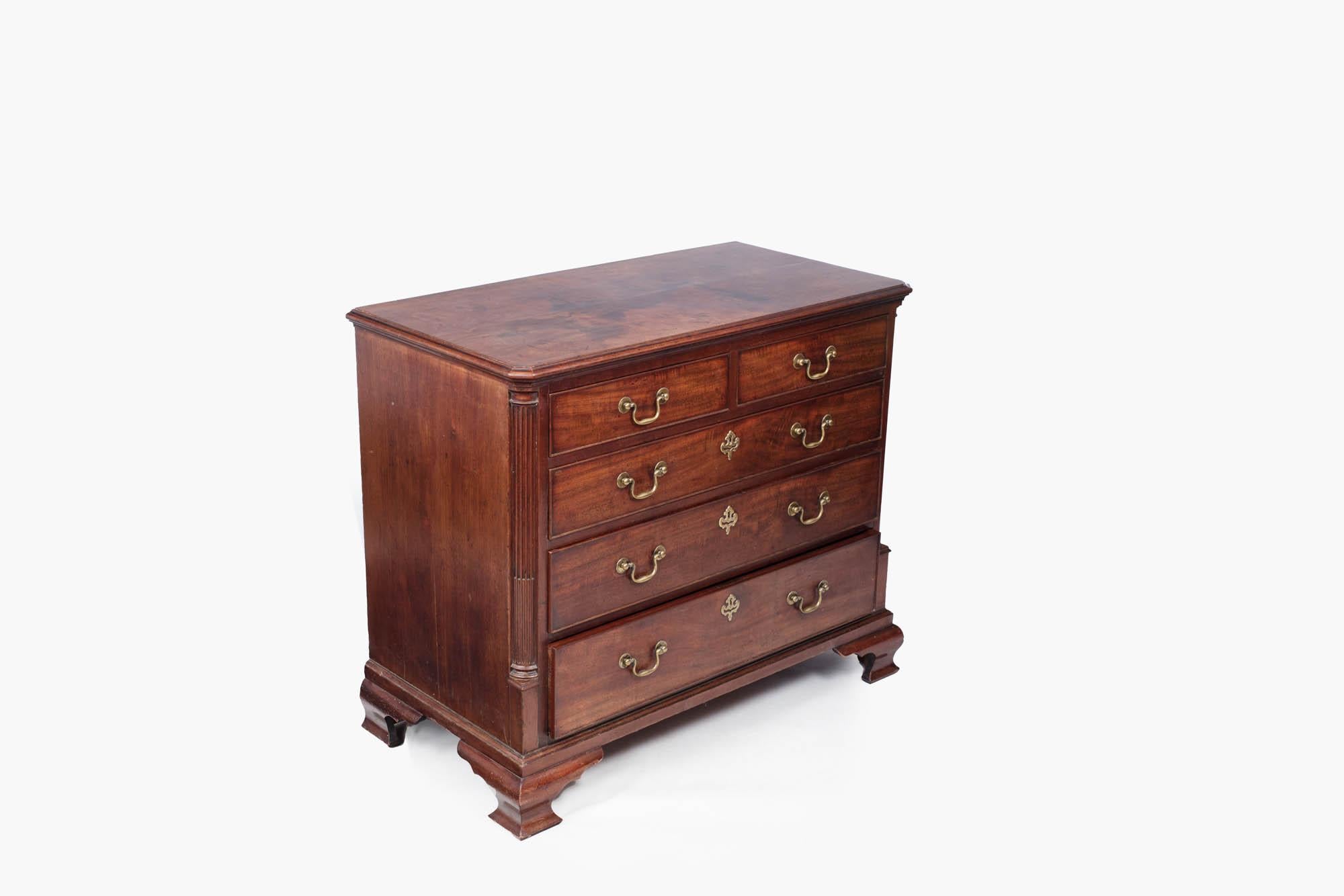 George III 18th Century Georgian Mahogany Chest of Drawers For Sale