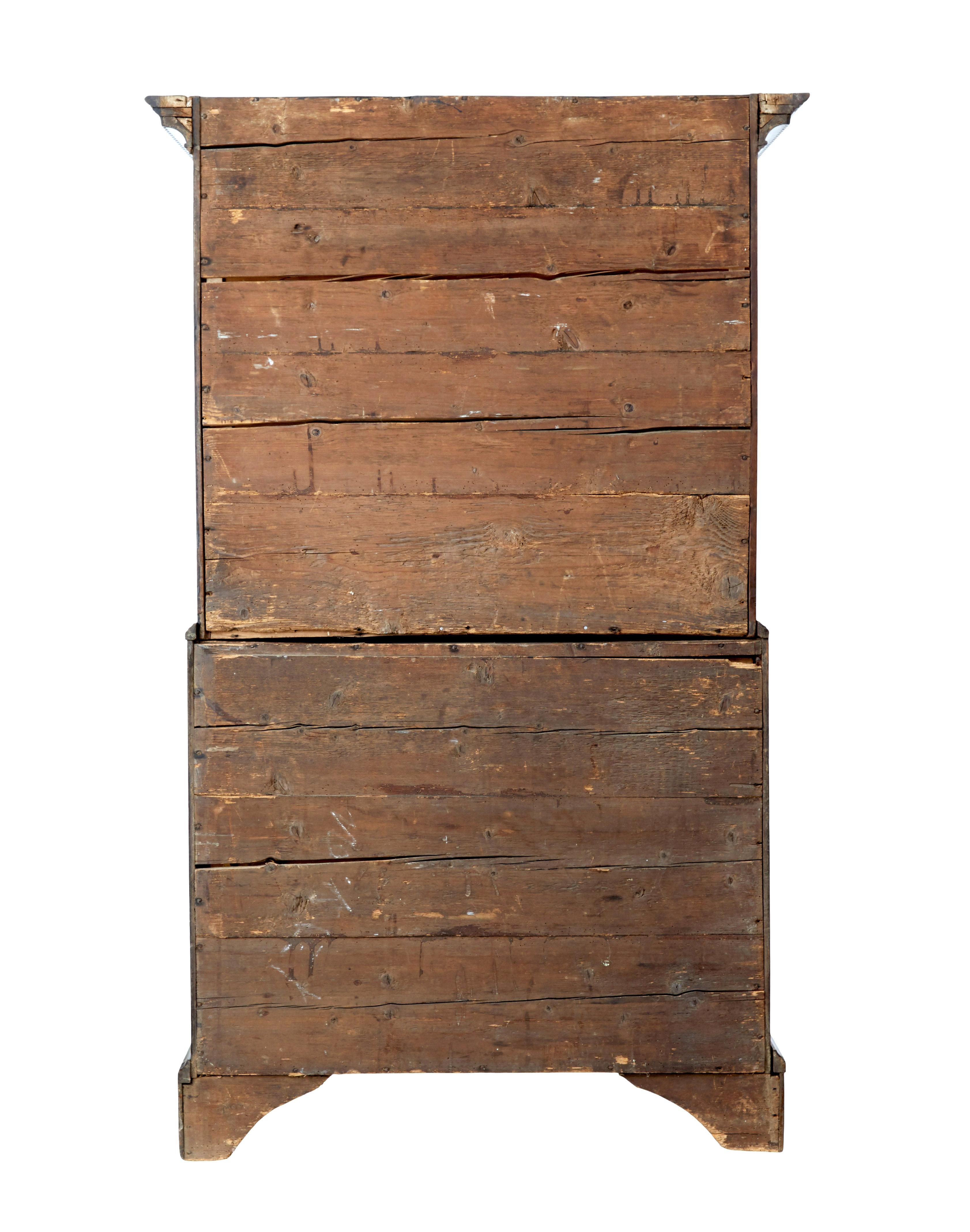 English 18th Century Georgian mahogany chest on chest