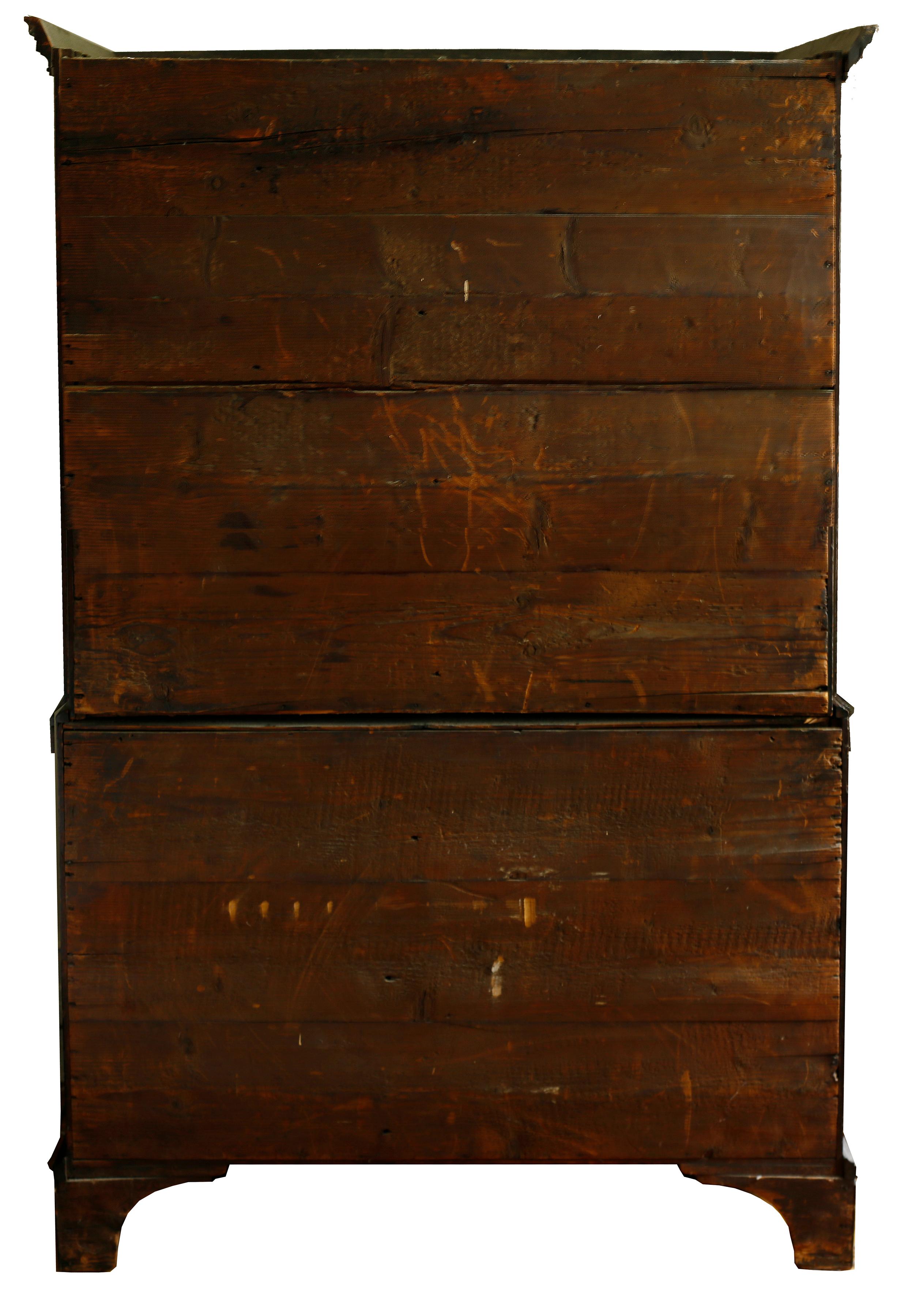 18th Century Georgian Mahogany Chest on Chest In Good Condition In Brooklyn, NY