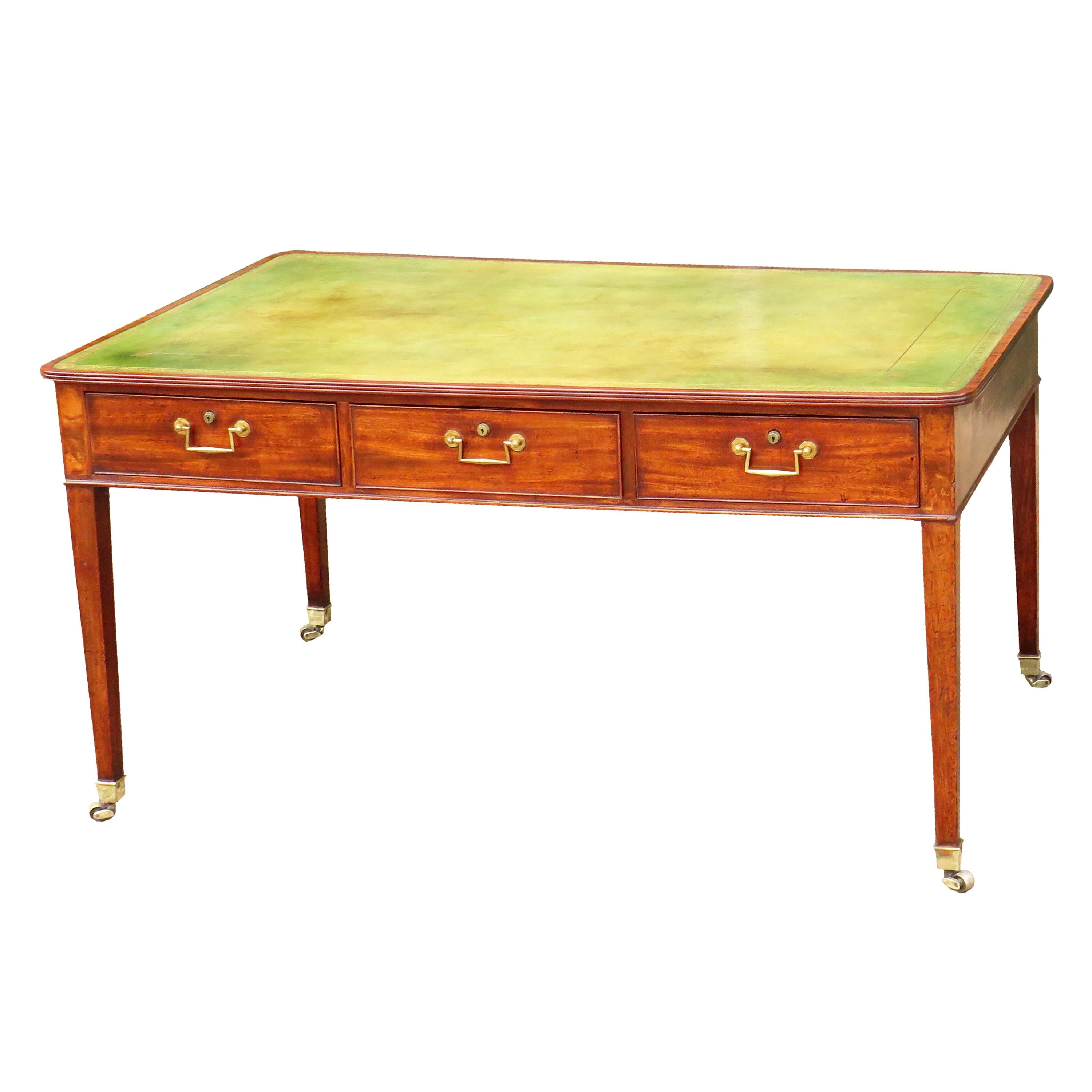 Mahogany Desks 642 For Sale at 1stdibs