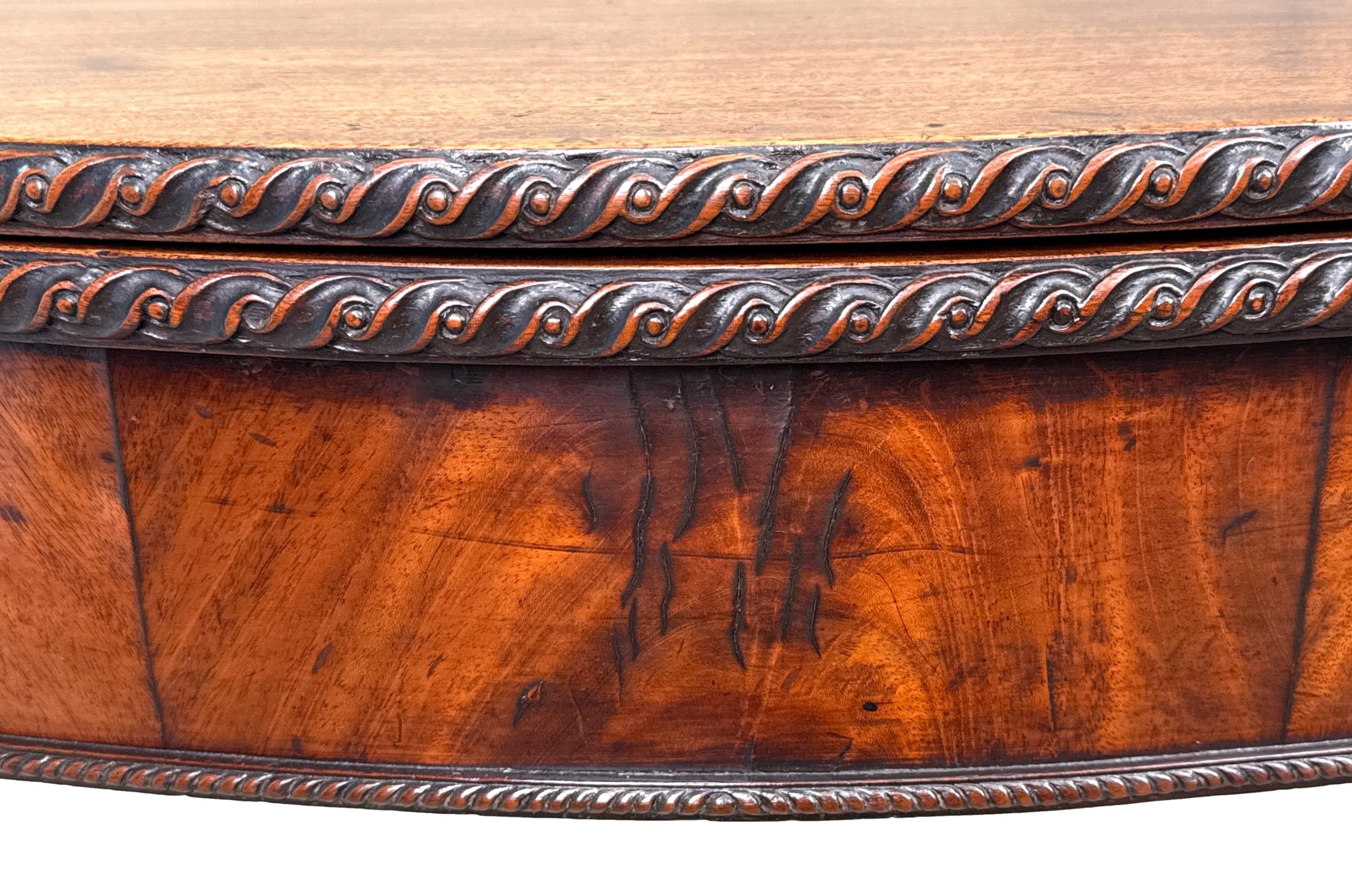 18th Century Georgian Mahogany Serpentine Tea Table For Sale 2