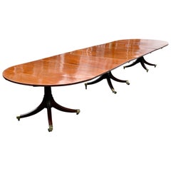 18th Century Georgian Mahogany Three Pedestal Dining Table