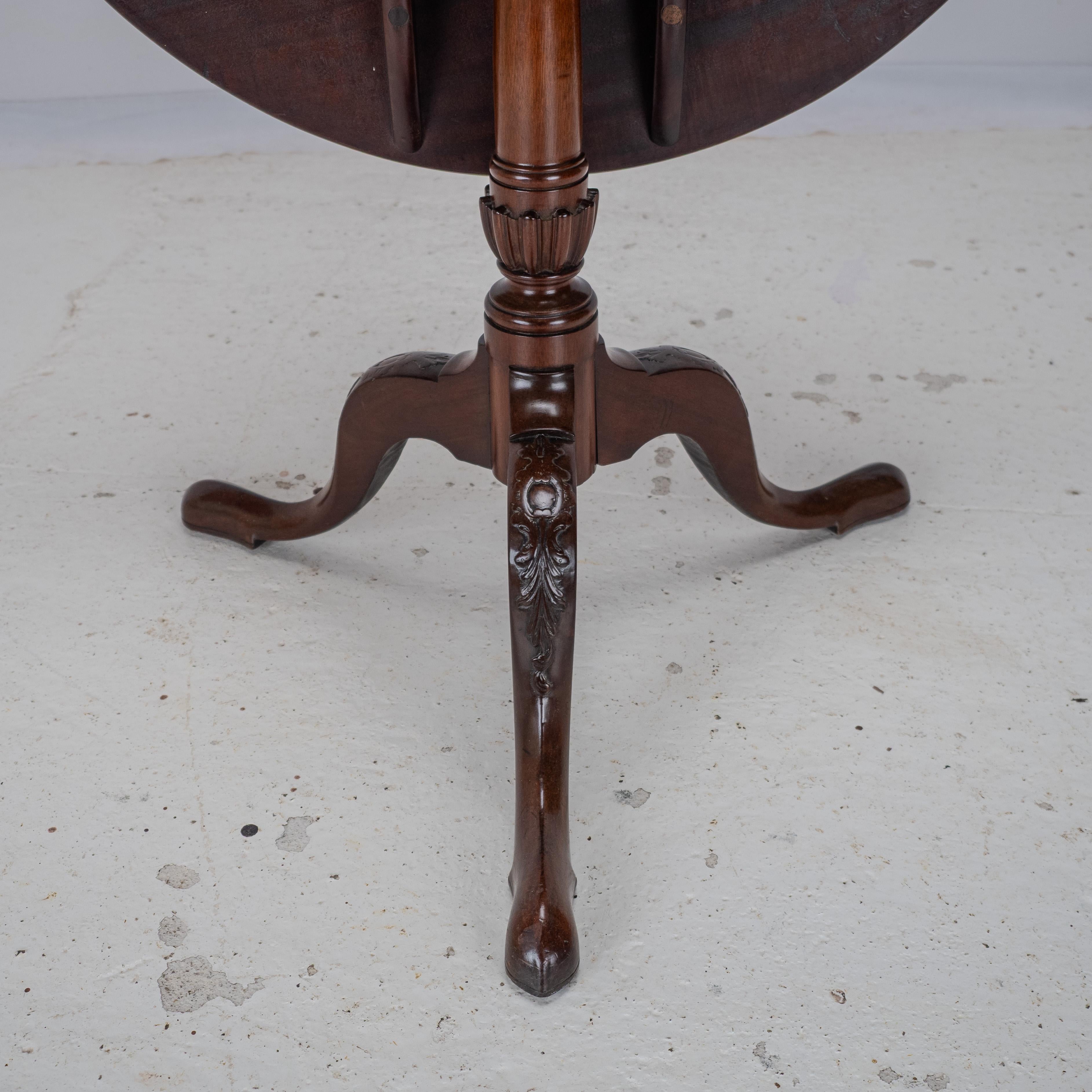 18th Century Georgian Mahogany Tripod Tilt Top Supper Table with Carved Legs For Sale 6