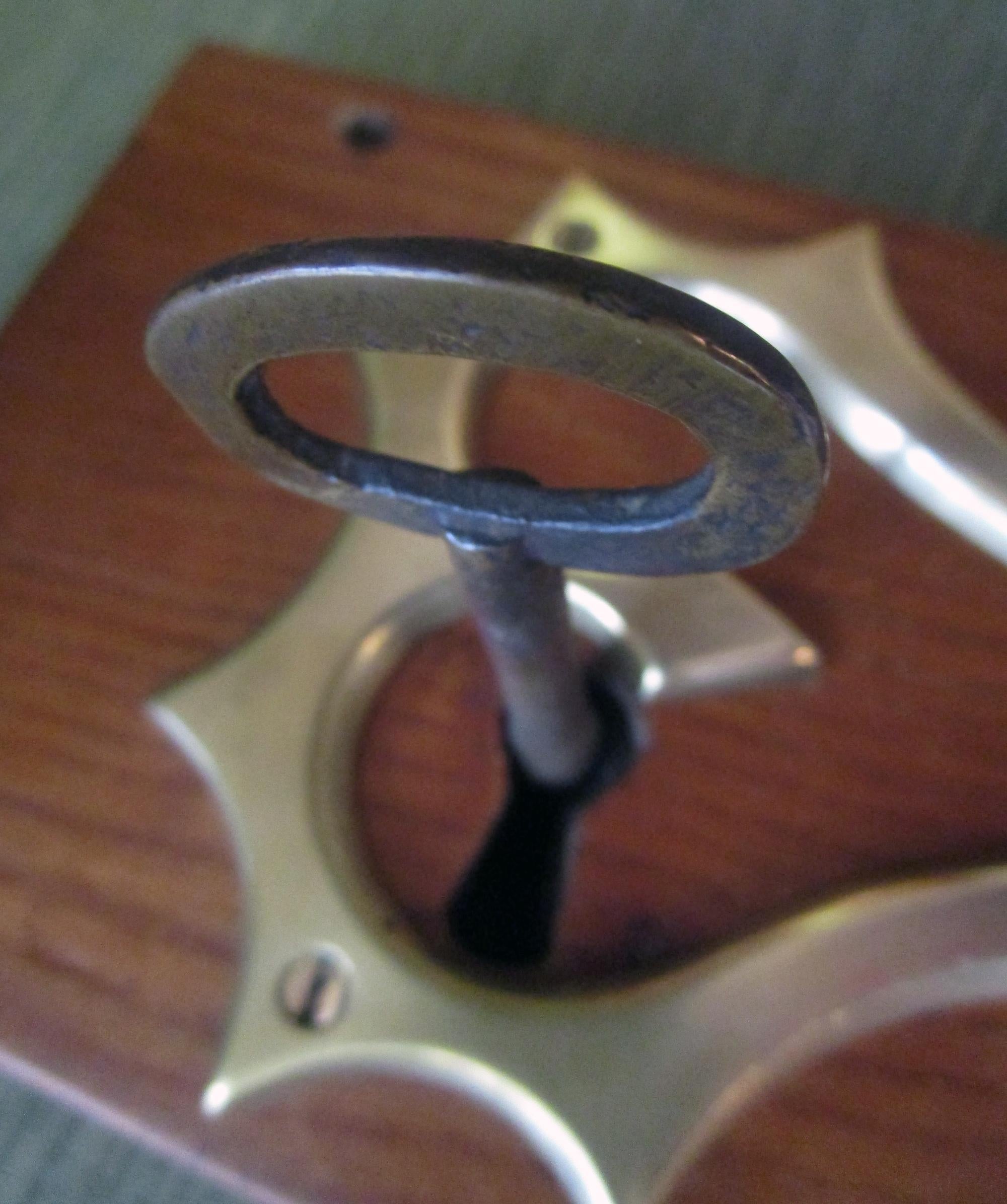 18th Century Georgian Oak and Brass Heart Motif Door Lock Mechanism For Sale 2