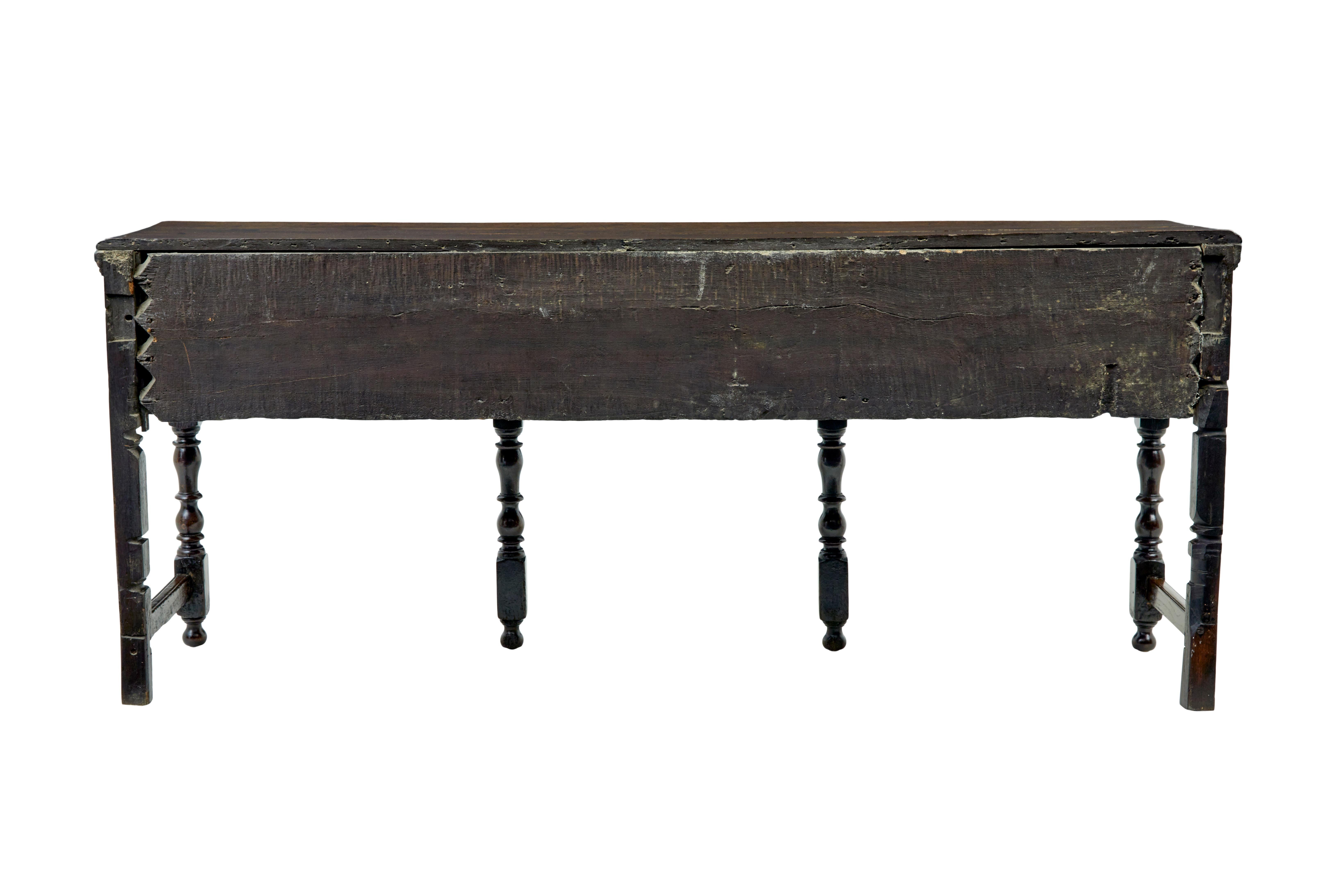 Intagliato a mano Base per comò in rovere georgiano del XVIII secolo in vendita