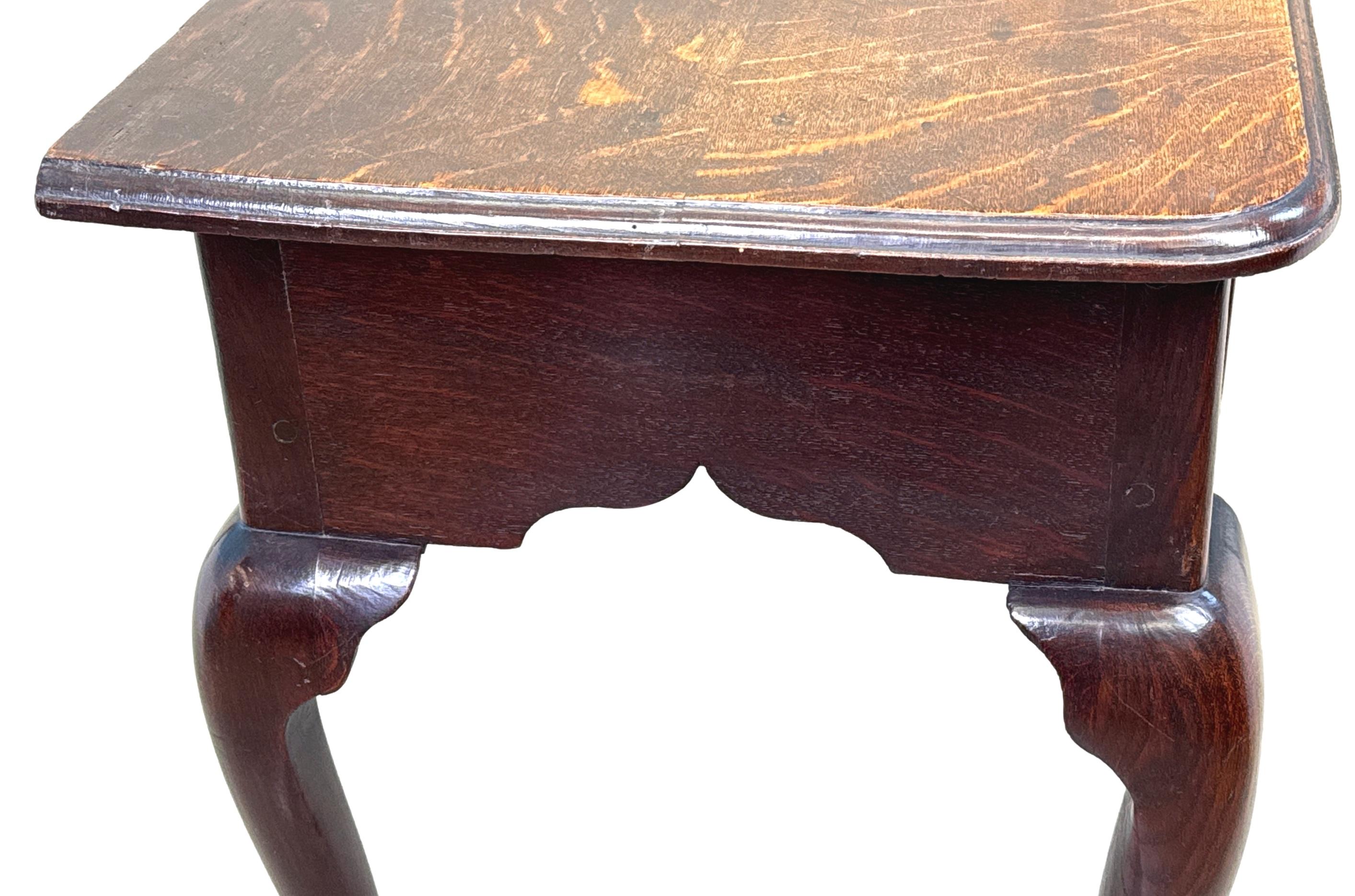 Lowboy en chêne géorgien du 18e siècle en vente 1