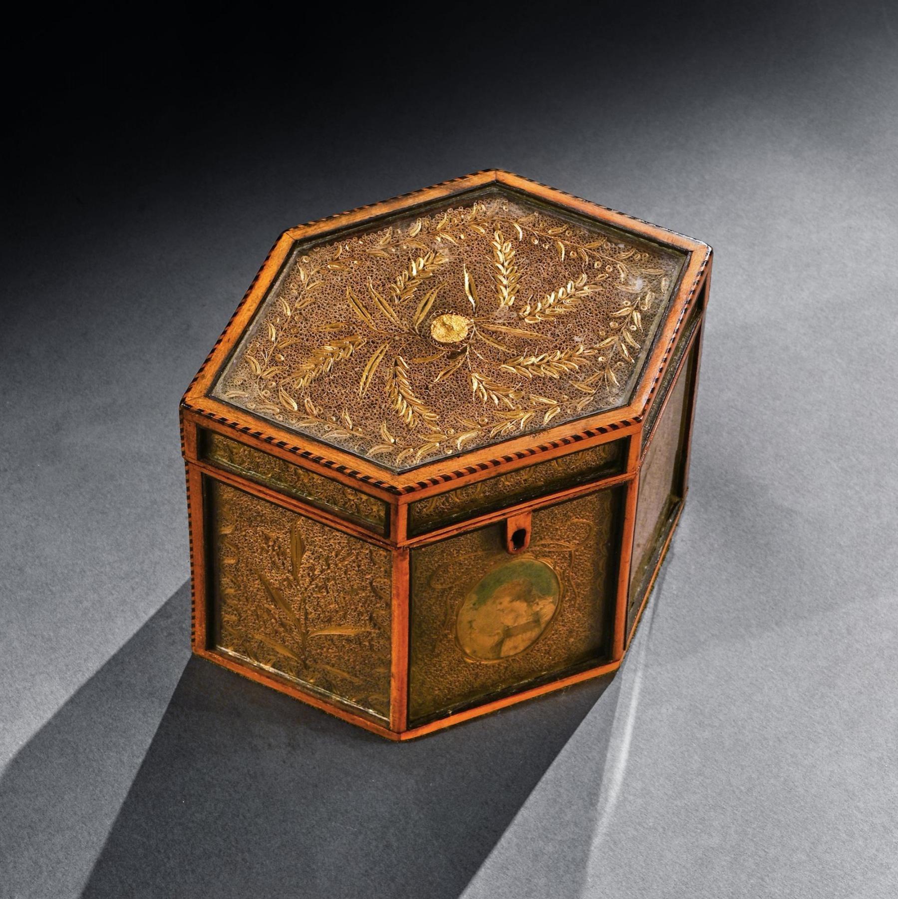 British 18th Century Georgian Paper Scrolled Quilled Satinwood Tea Caddy For Sale