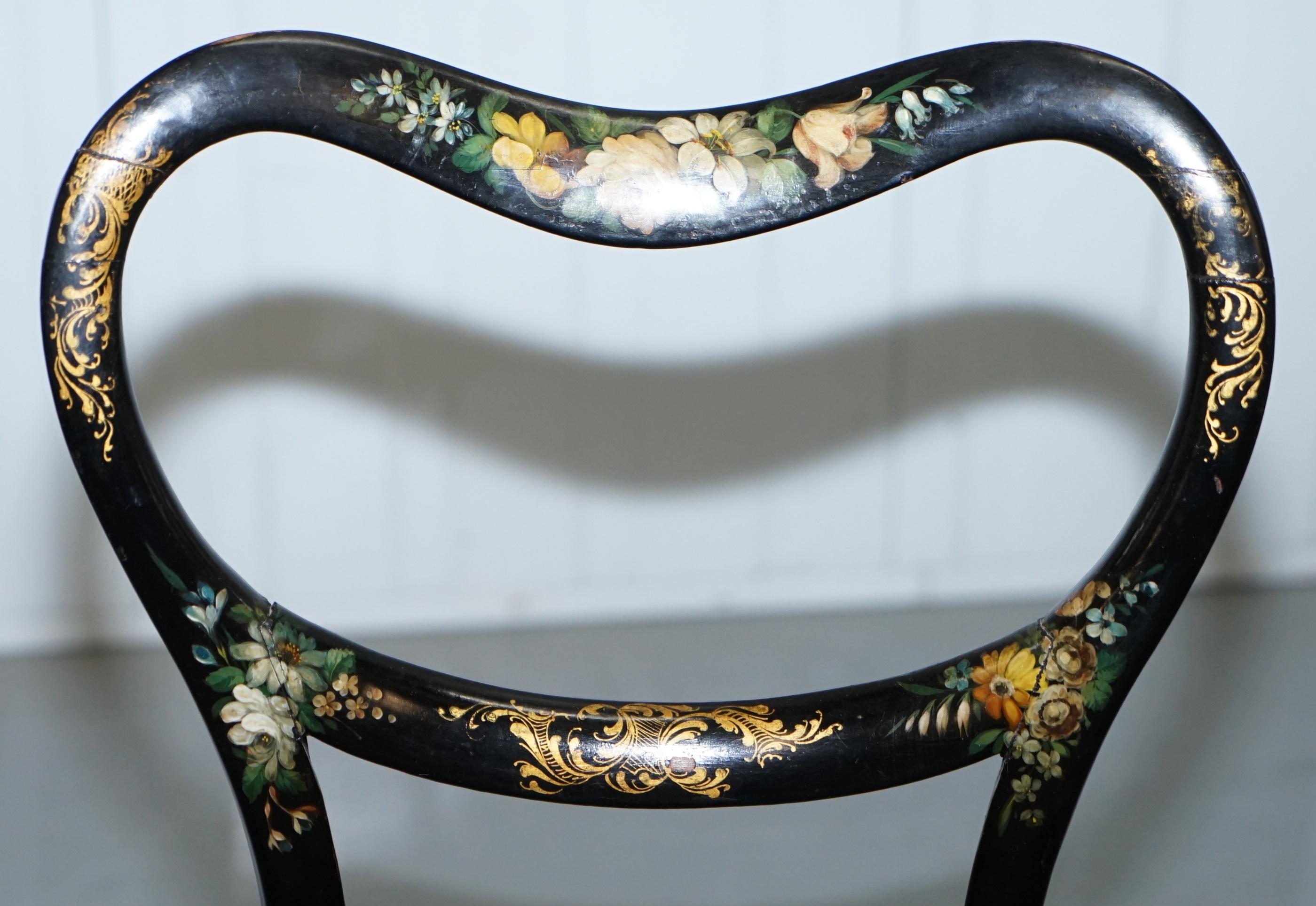 18. Jahrhundert Georgian Rare Floral Hand Painted Chinoiserie Ebonised Stuhl (Handgefertigt)