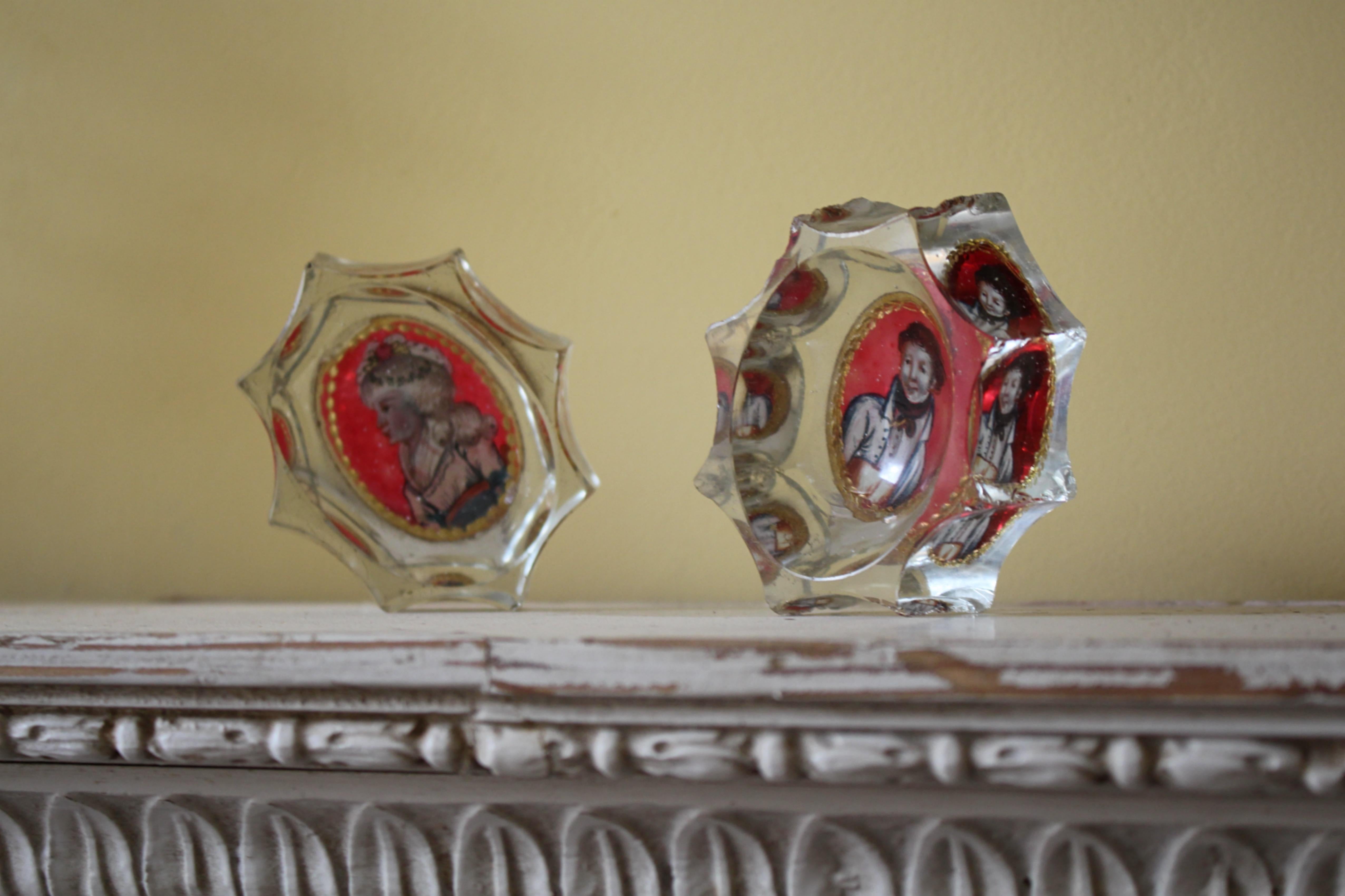 XVIIIe siècle et antérieur Verre peint à l'envers du XVIIIe siècle Georgian Lovers Open Salts Country House en vente