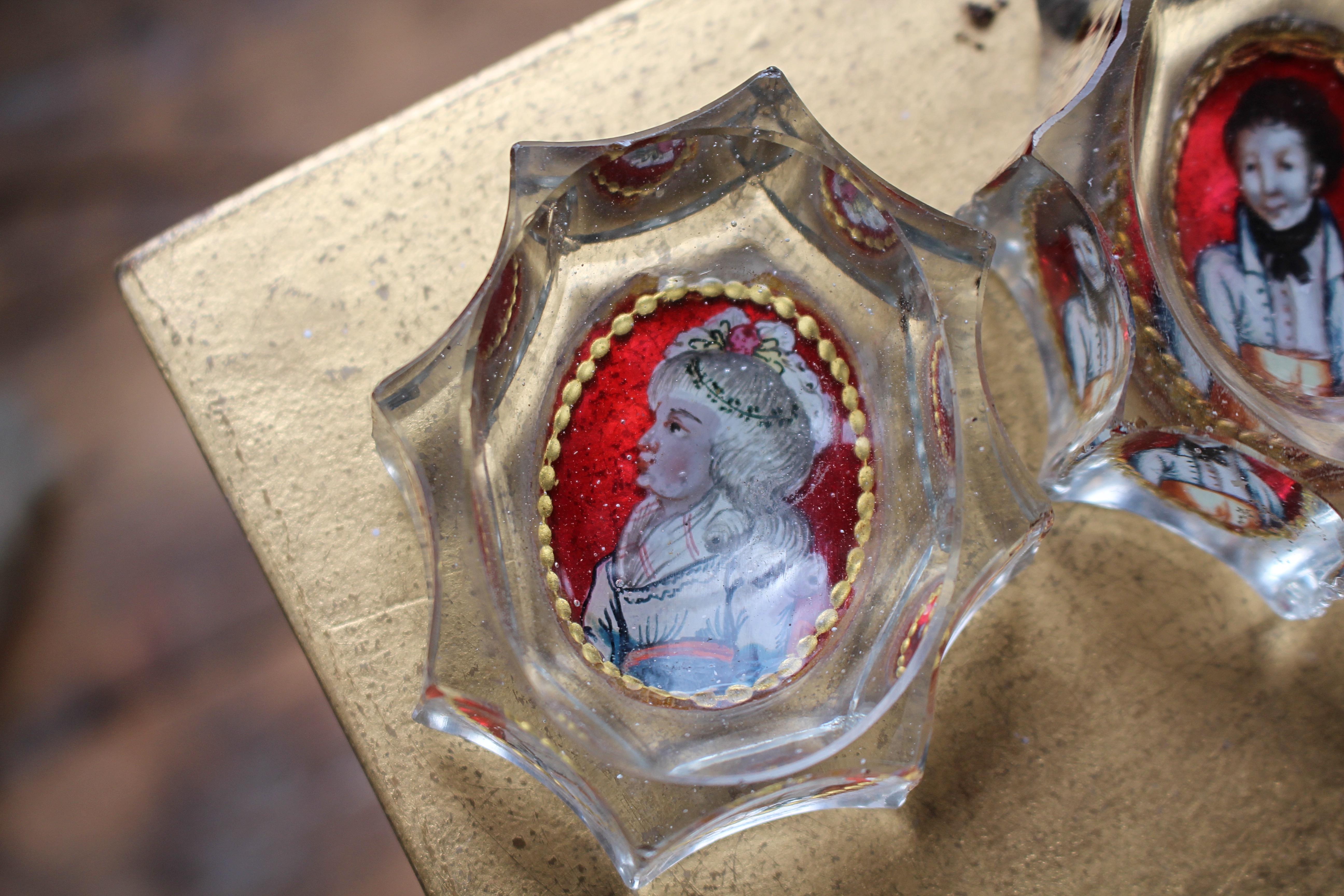 Verre peint à l'envers du XVIIIe siècle Georgian Lovers Open Salts Country House en vente 1