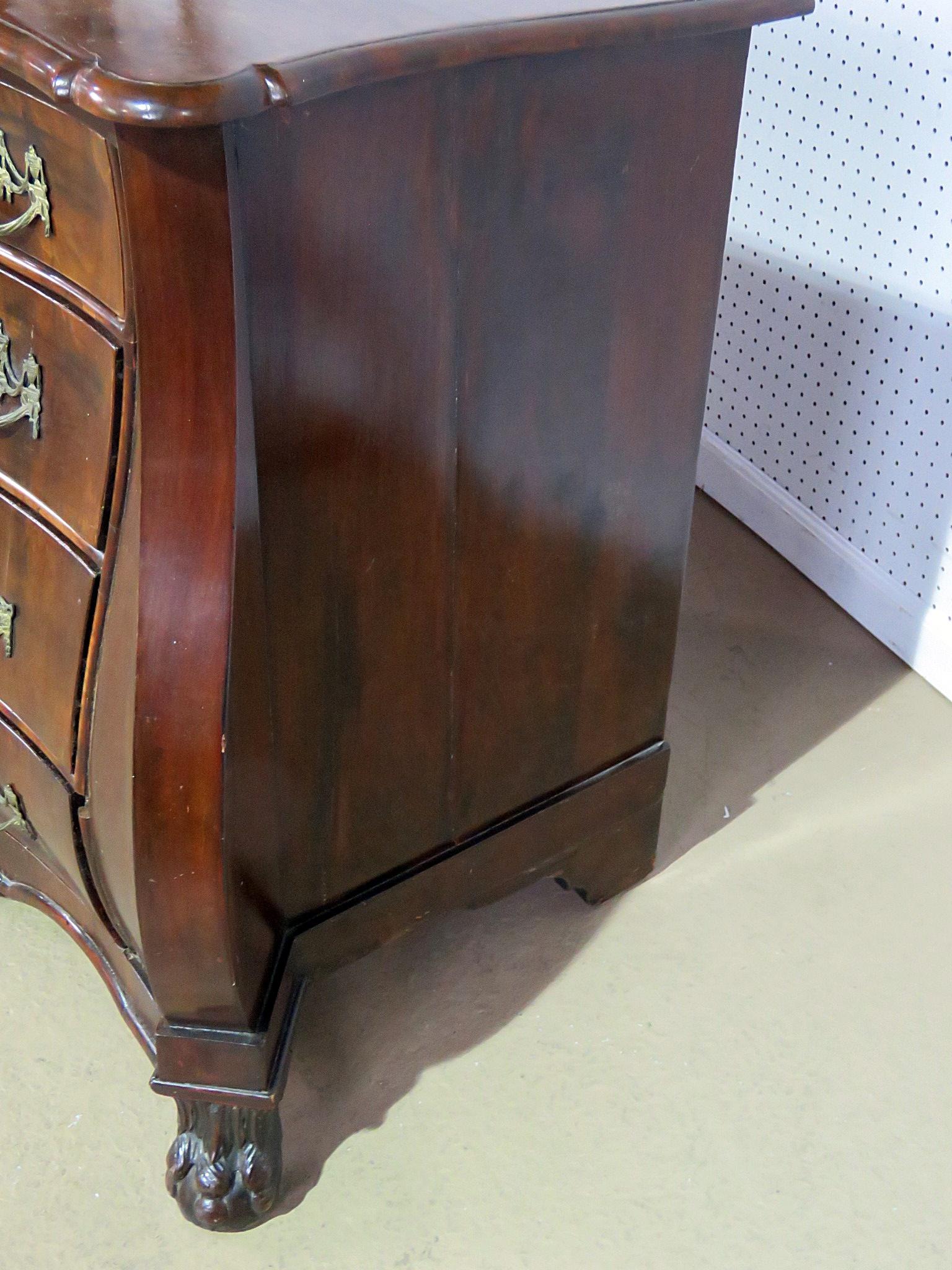 American 18th Century Dutch Bombe Walnut Commode Dresser Chest of Drawers