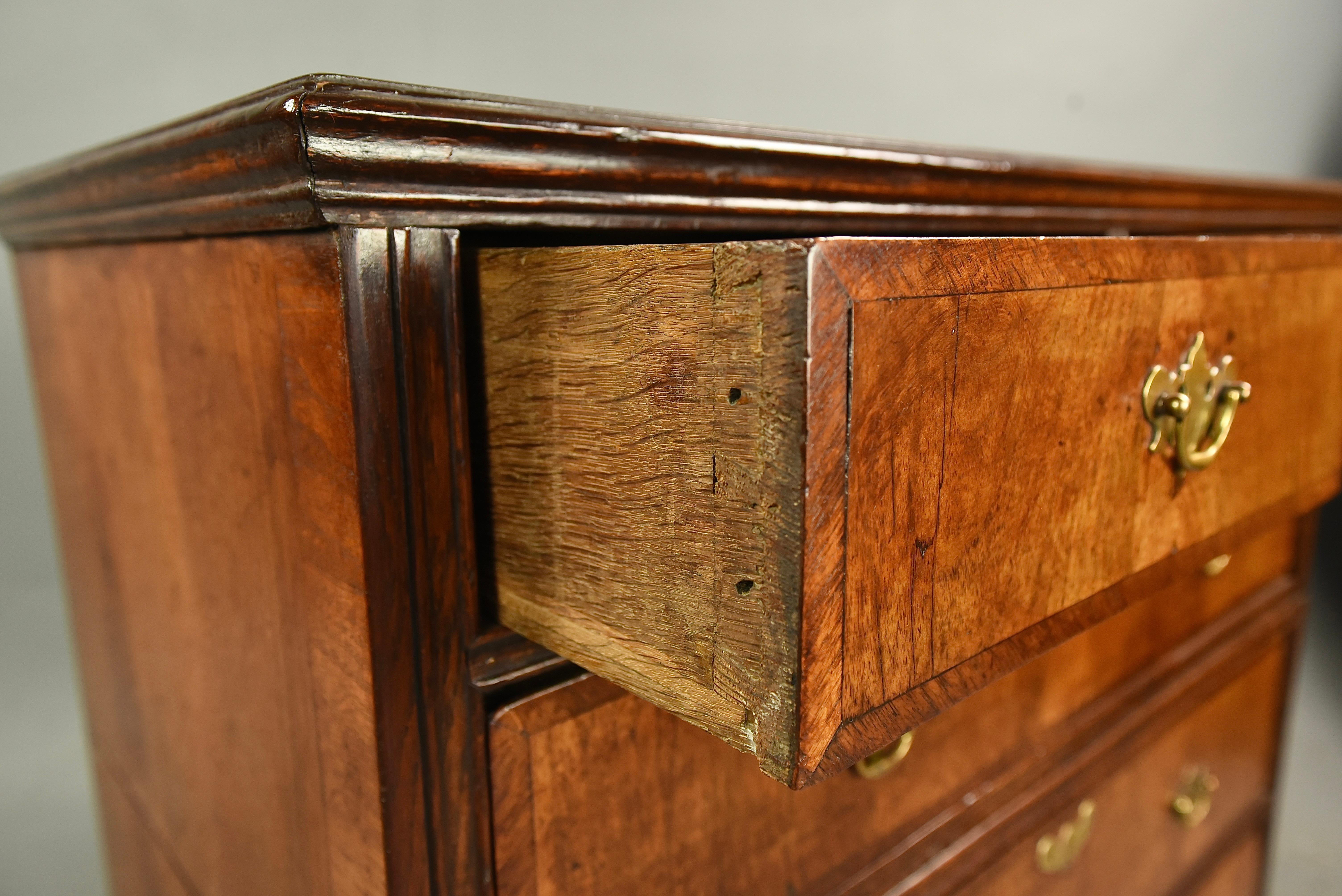 18th century Georgian walnut commode chest of drawers  2