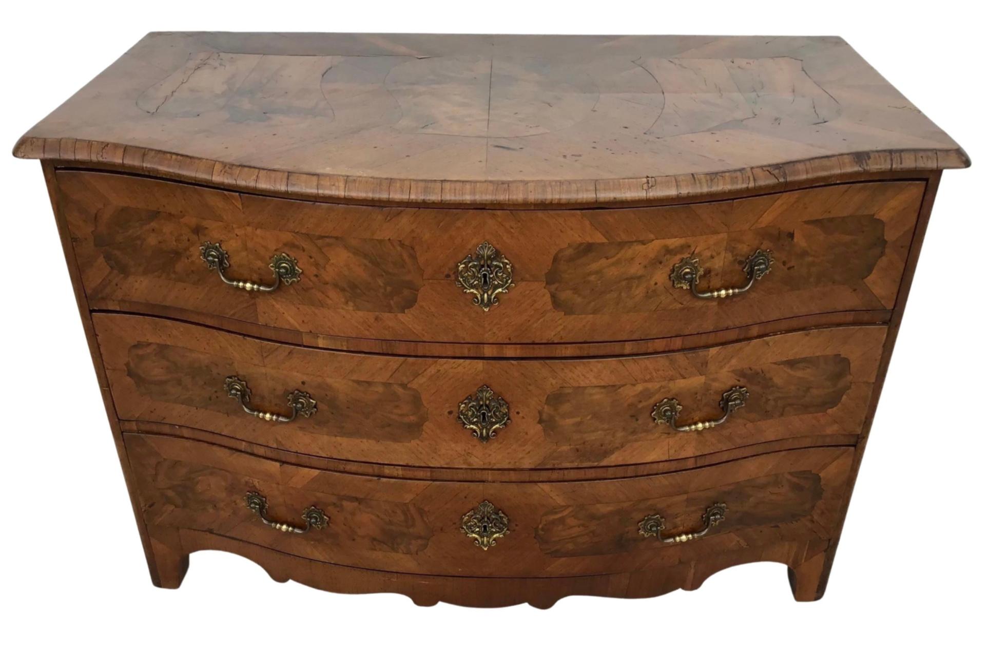 18th Century German Baroque Chest of Drawers - Commode In Good Condition For Sale In Bradenton, FL