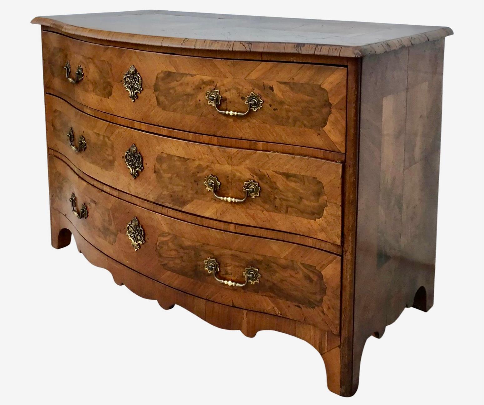 18th Century German Baroque Chest of Drawers - Commode For Sale 2