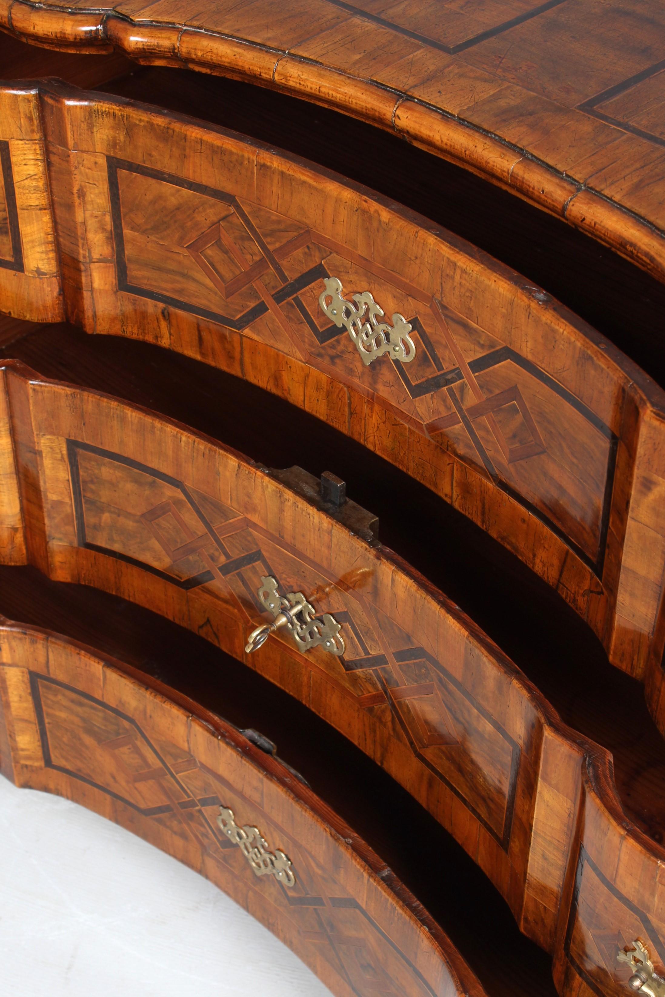 18th Century German Baroque Chest of Drawers with Fantastic Patina 5