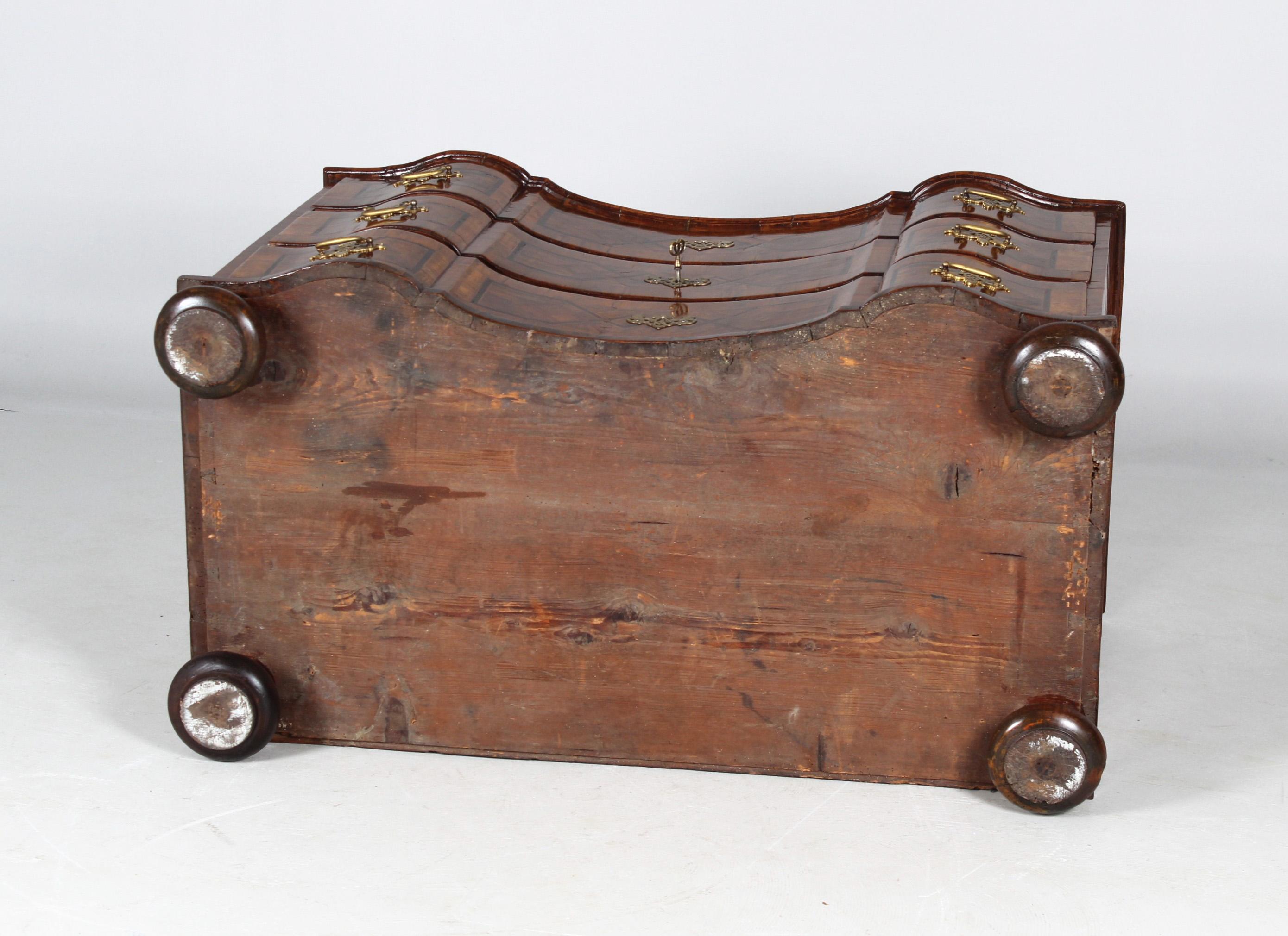 18th Century German Baroque Chest of Drawers with Fantastic Patina 15
