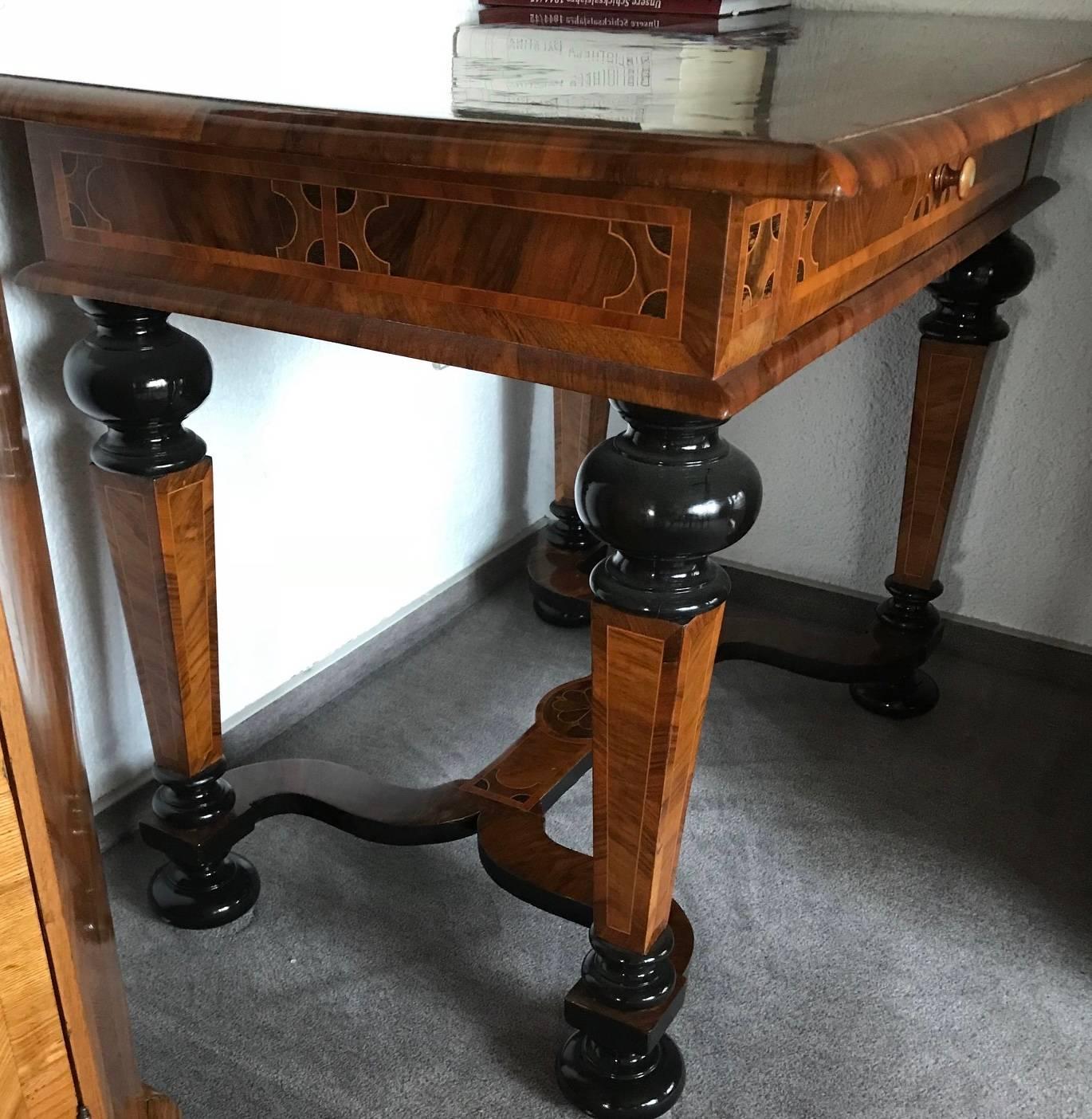 Walnut 18th Century German Baroque Table For Sale