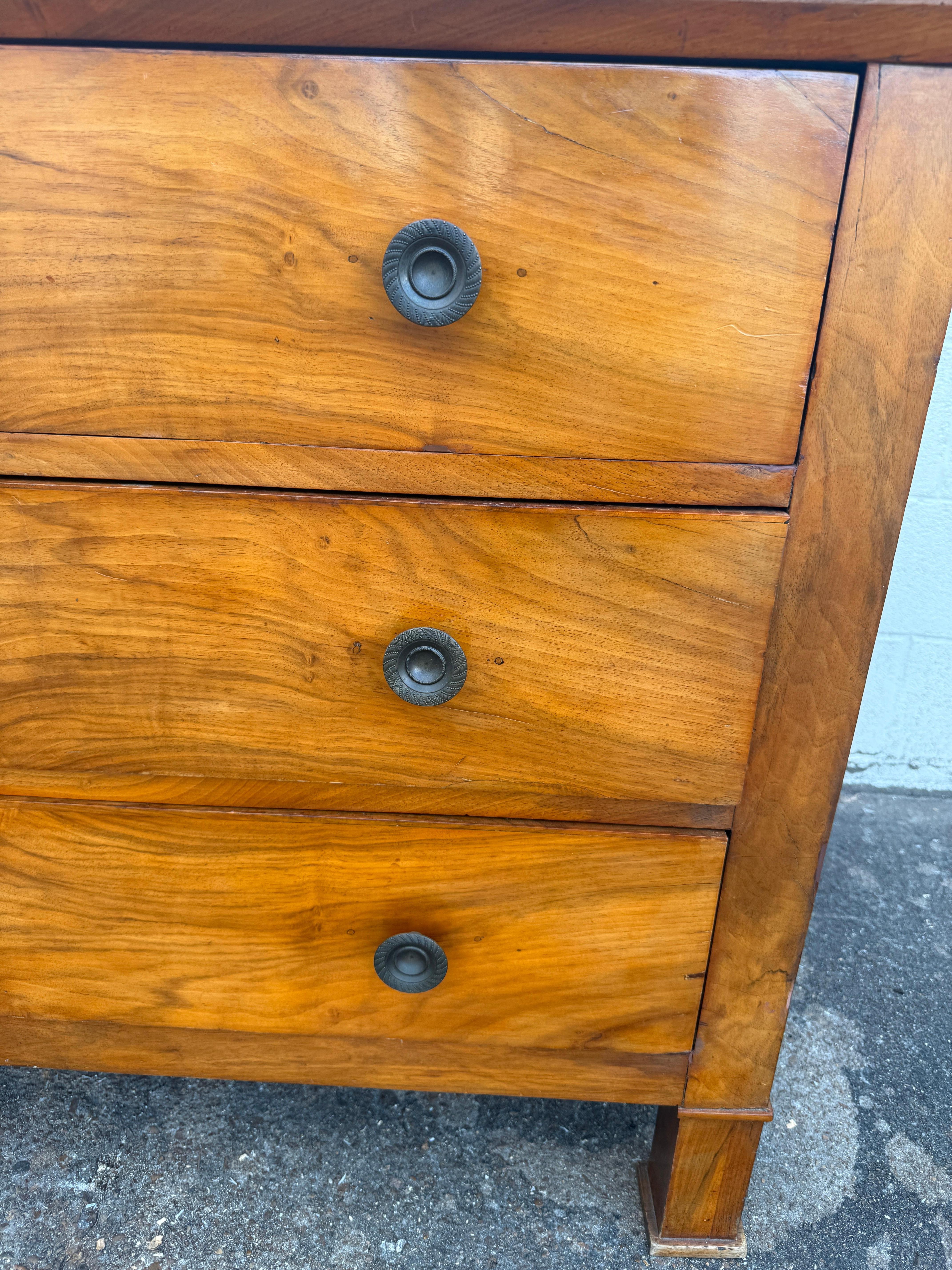 18th Century German Biedermeier Commode in vendita 2