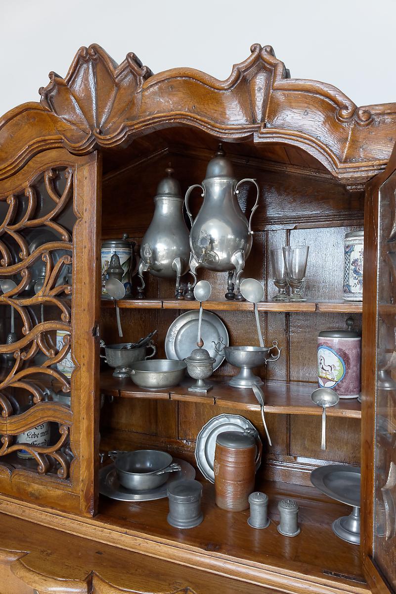 oak cabinets farmhouse kitchen