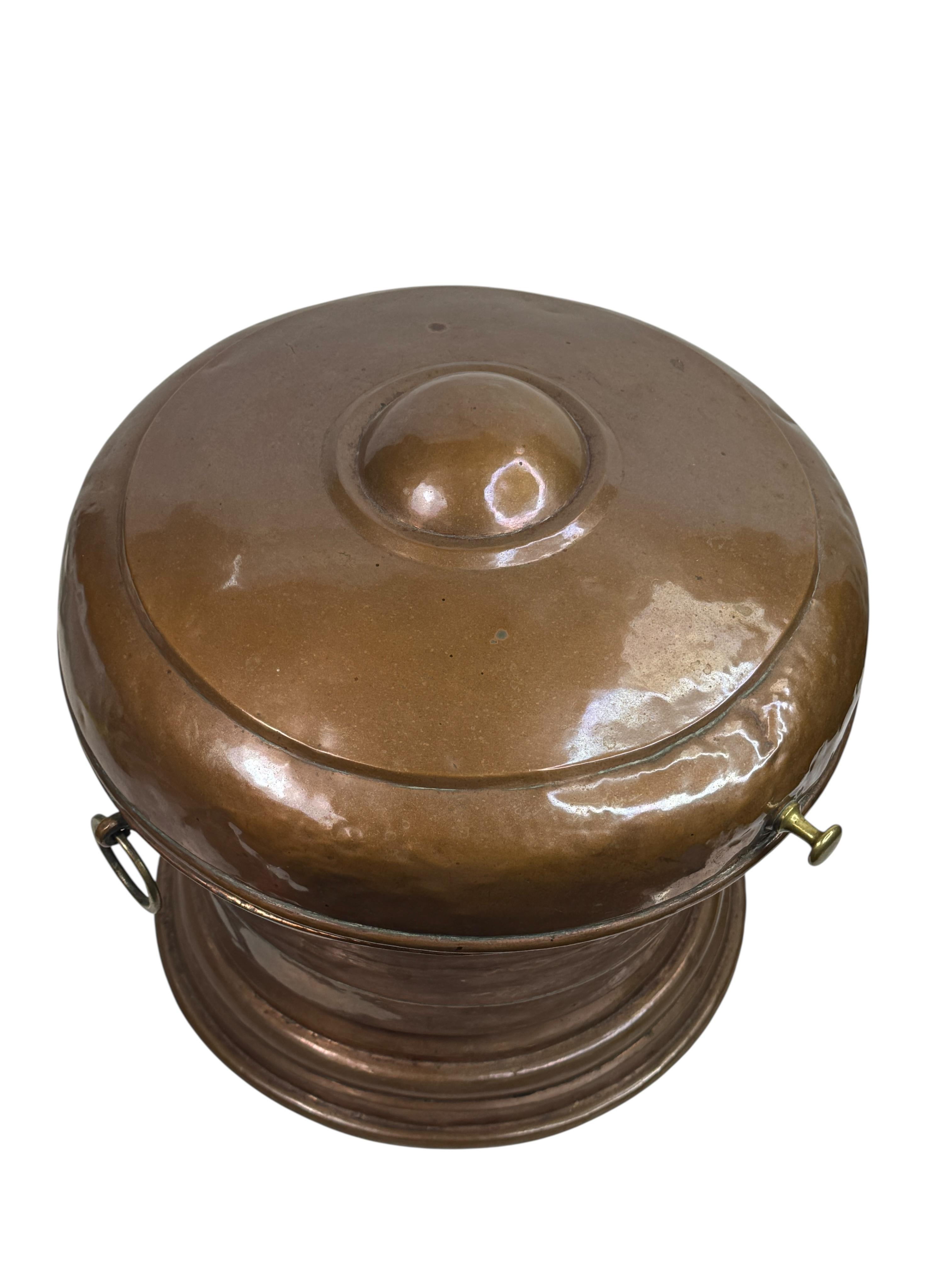 18. Jahrhundert Deutsch gehämmert Kupfer & Messing Brotkasten, Küche Utensil (Biedermeier) im Angebot