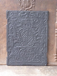 Plaque de cheminée / dosseret Louis XV allemand du XVIIIe siècle avec armoiries