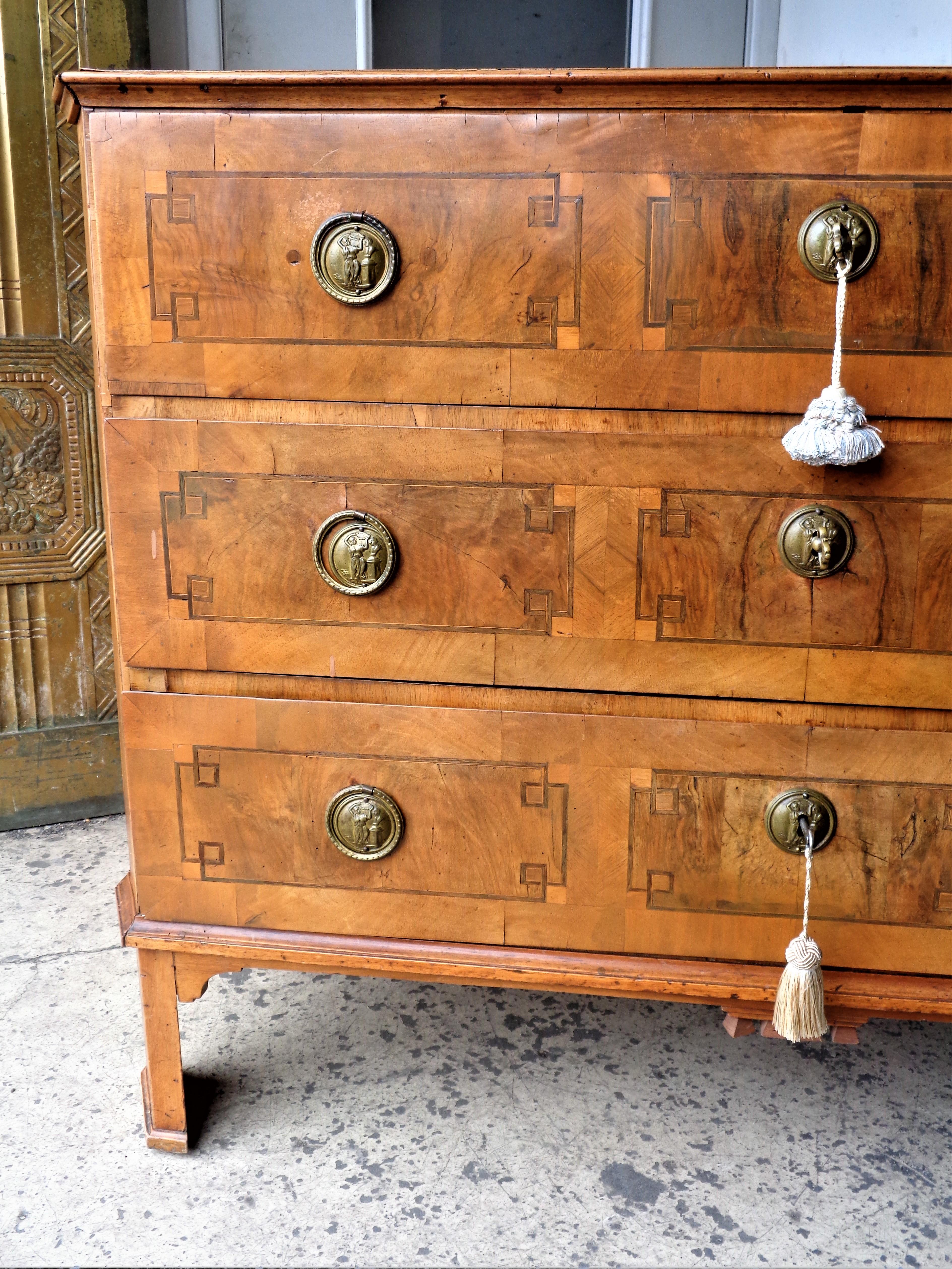 18th Century German Neoclassical Inlaid Chest of Drawers 1