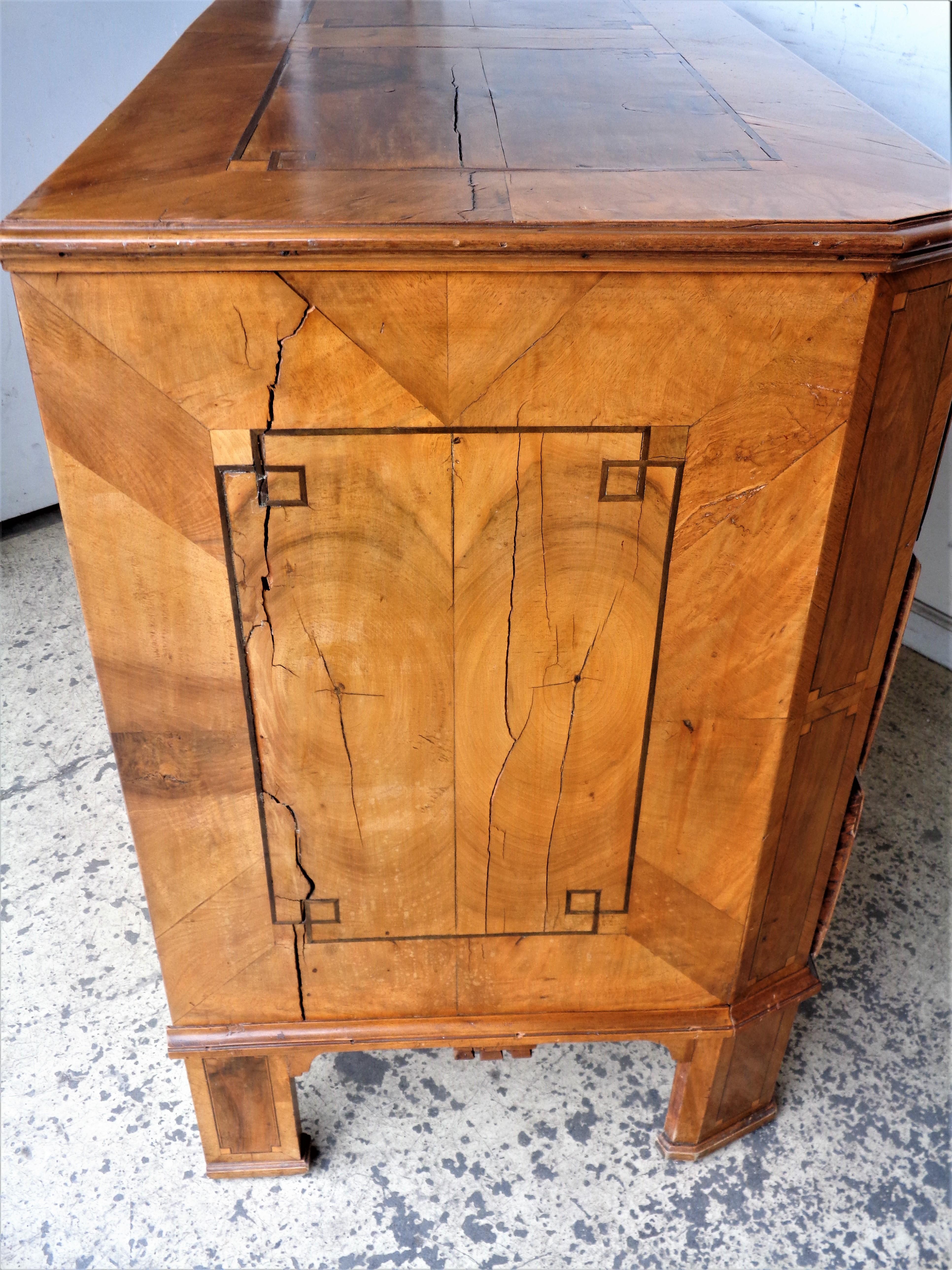 18th Century German Neoclassical Inlaid Chest of Drawers 3