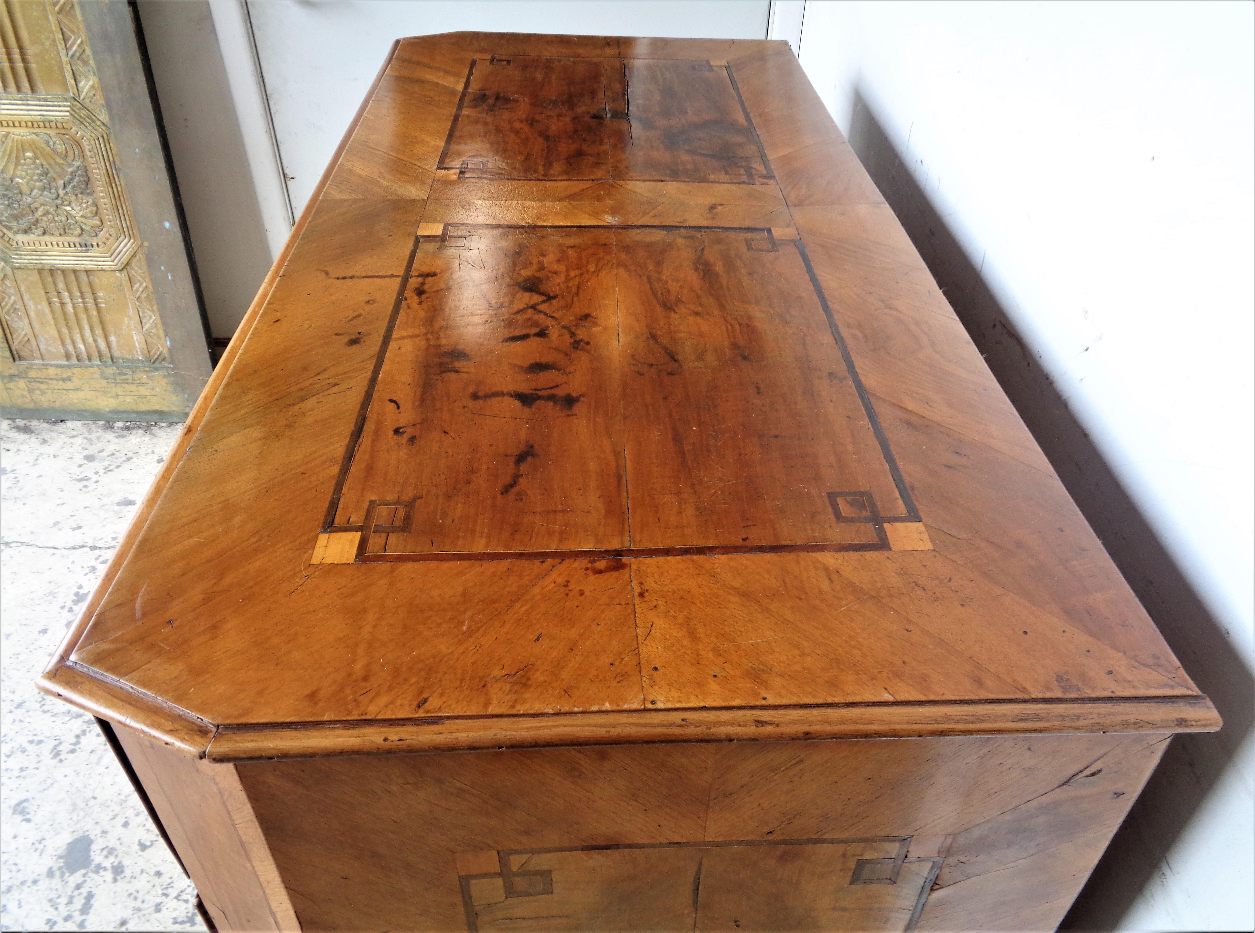 18th Century German Neoclassical Inlaid Chest of Drawers 4