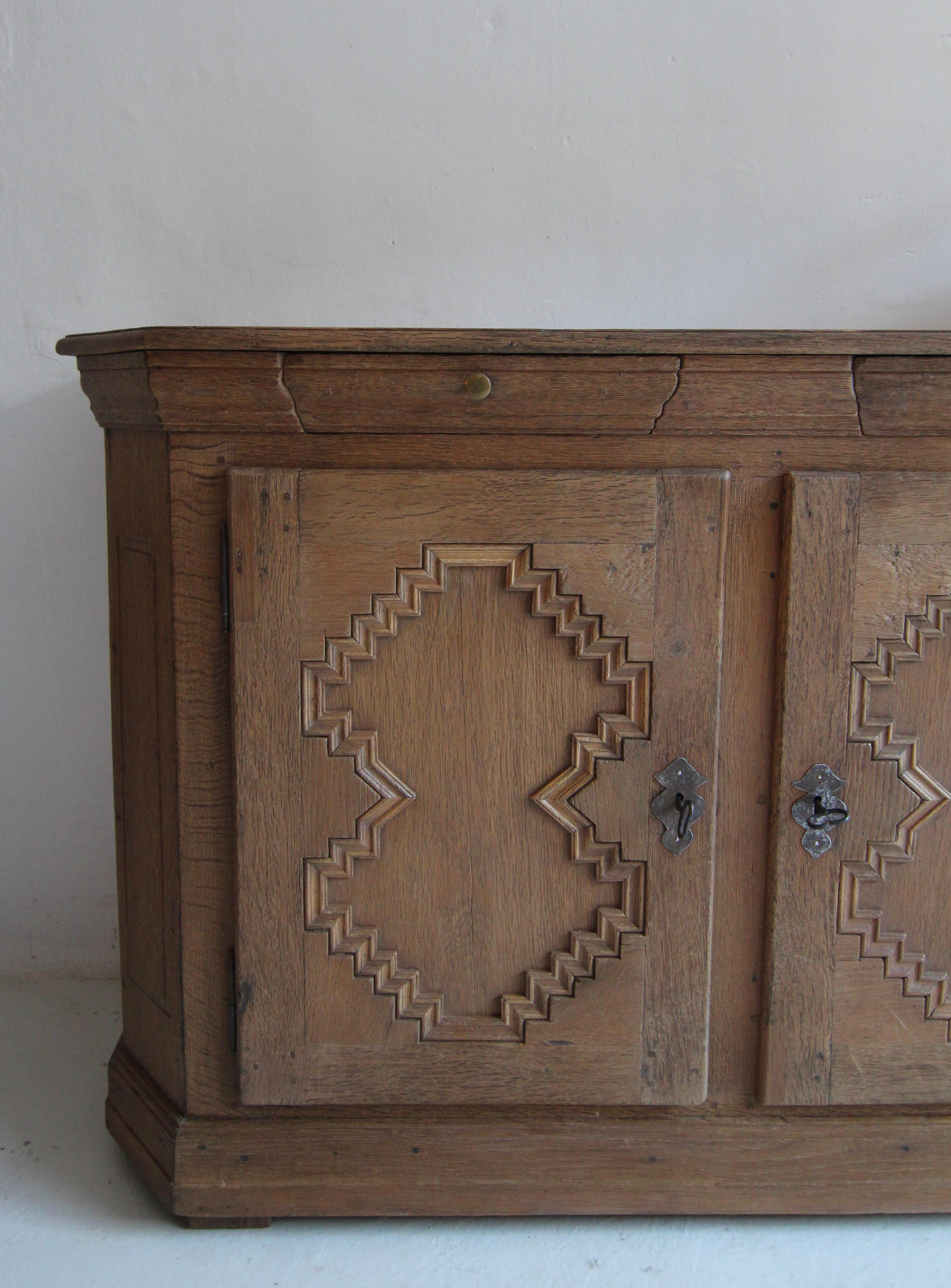18th Century German Oak Buffet Sideboard 3