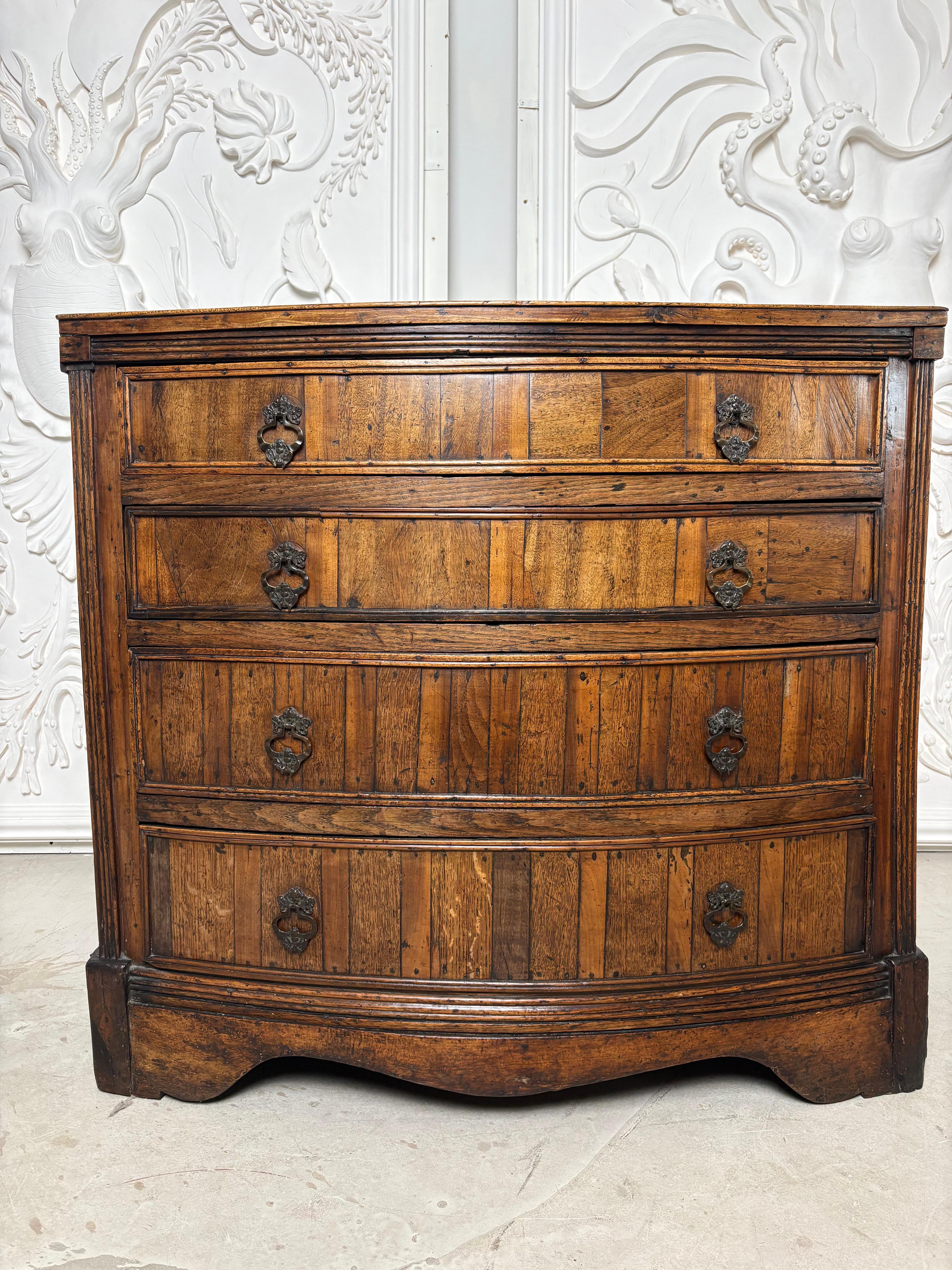 18th Century German Oak Commode For Sale 3