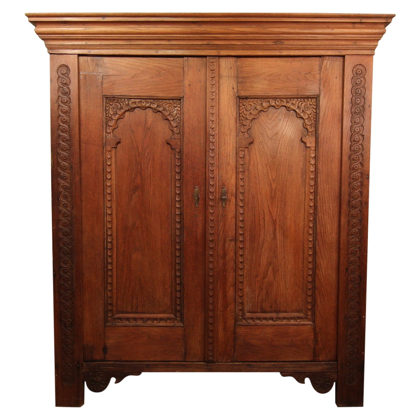 18th Century German Oak Cupboard