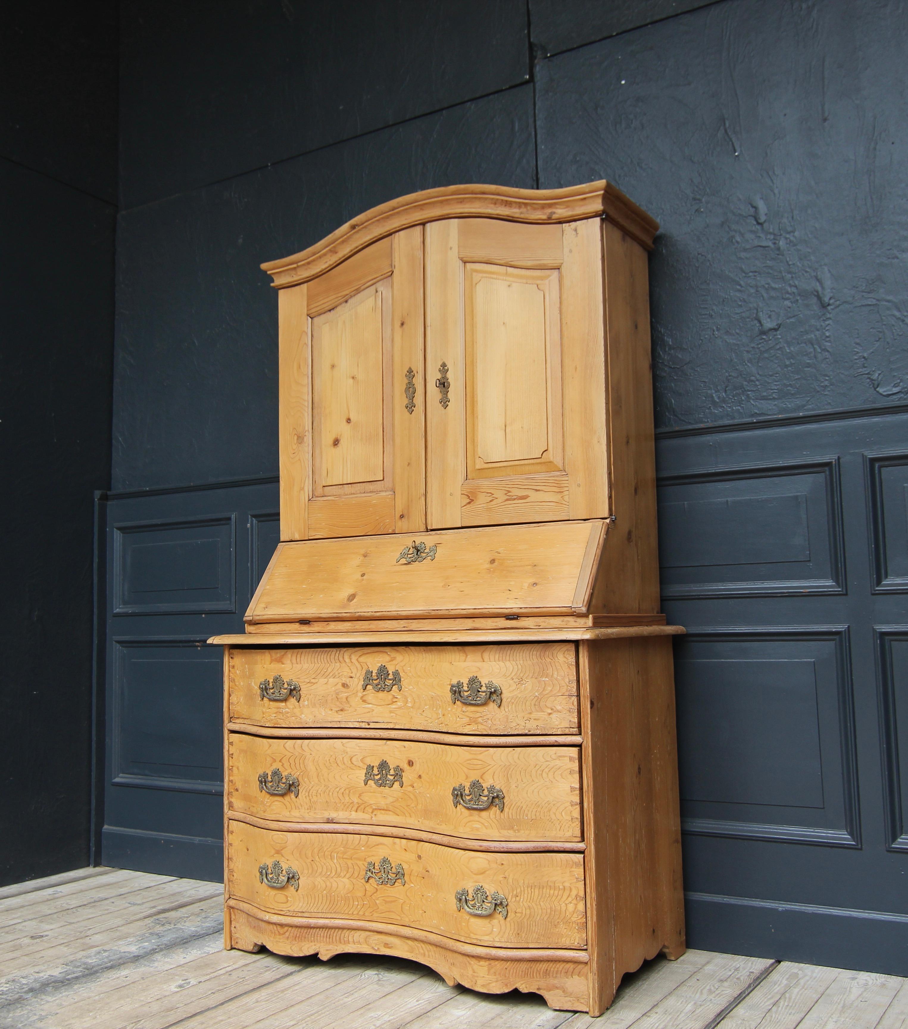 18th Century German Pine Baroque Secretary For Sale 6