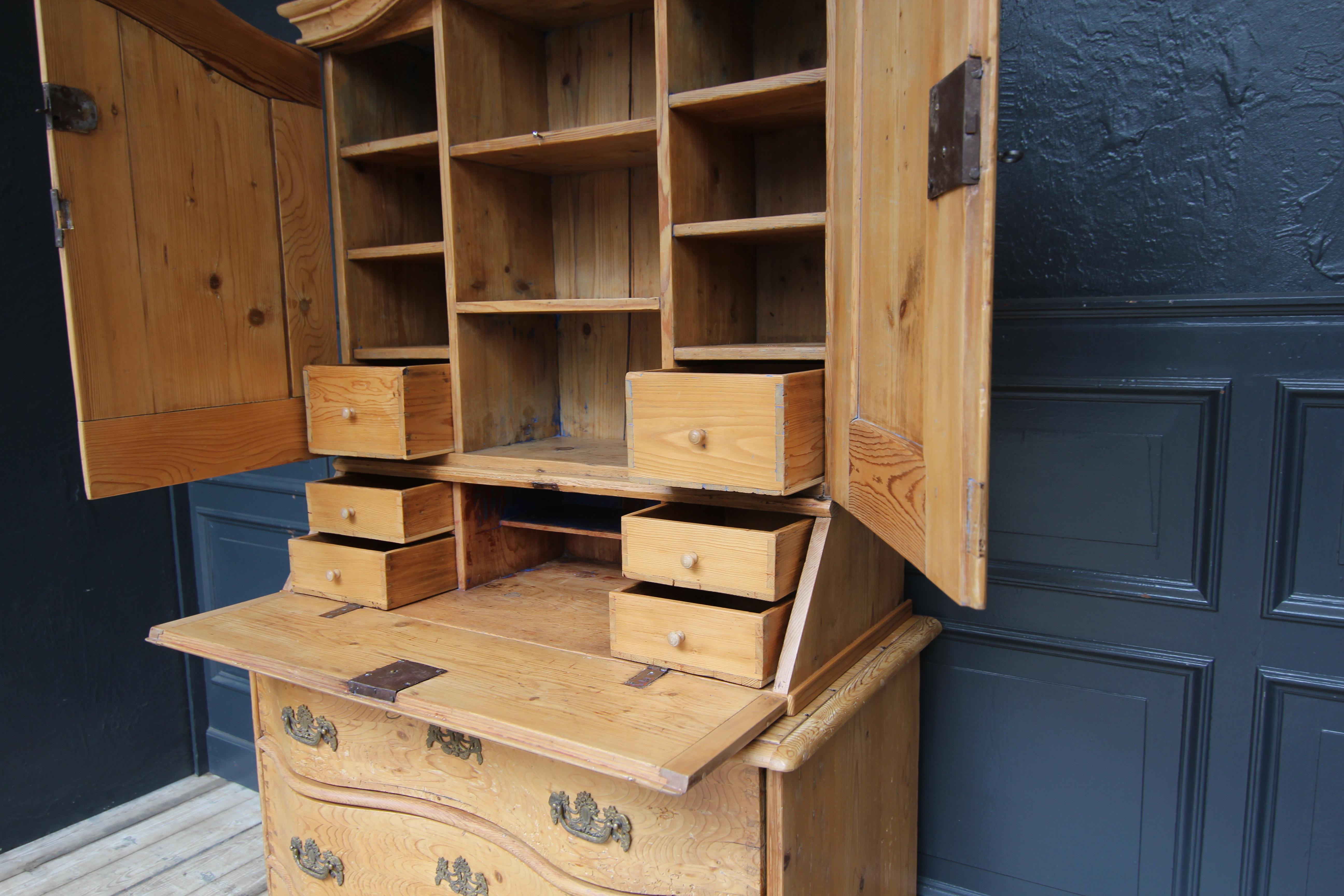 18th Century German Pine Baroque Secretary For Sale 2