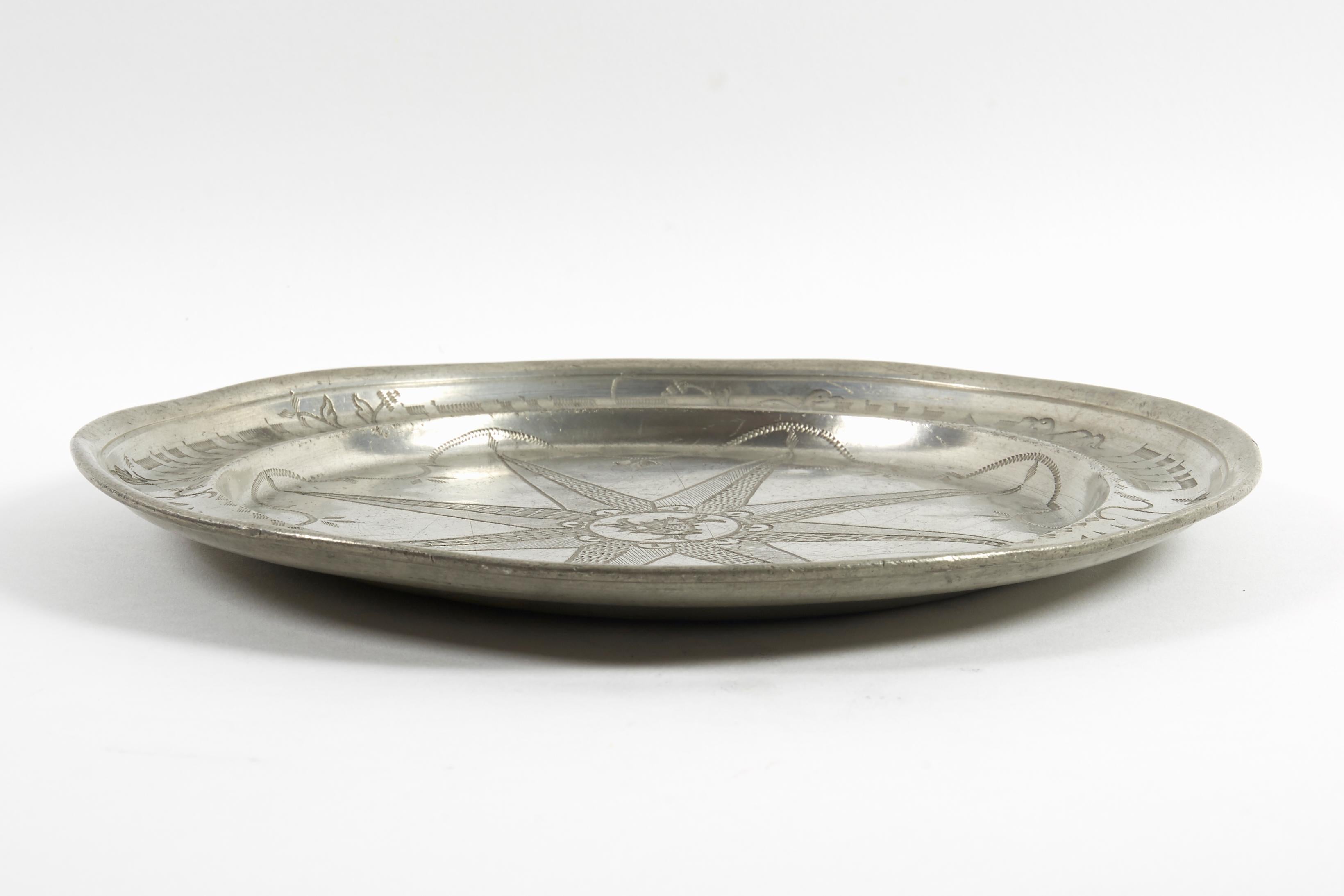 18th Century German Pewter Purim Plate In Good Condition For Sale In New York, NY
