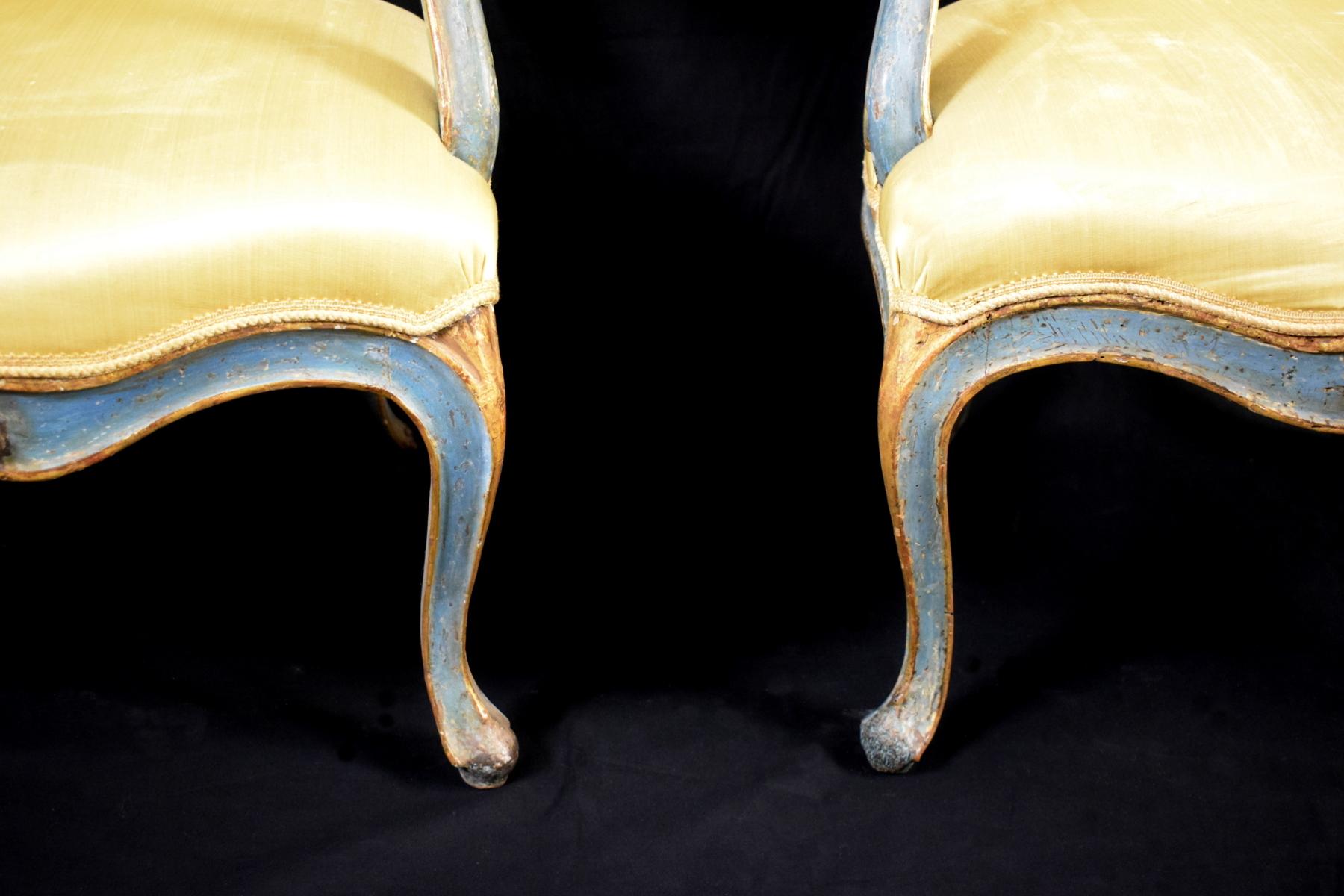 18th Century Gilded and Lacquered Venetian Louis XV Period Pair of Armchairs 9