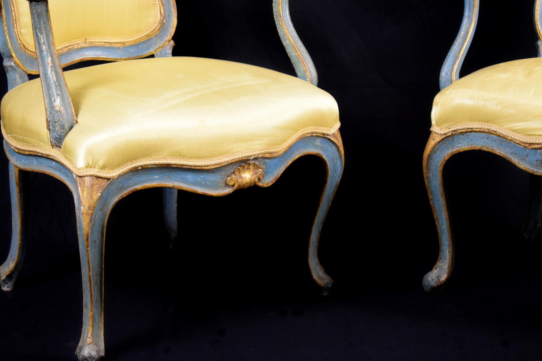 18th Century Gilded and Lacquered Venetian Louis XV Period Pair of Armchairs 13