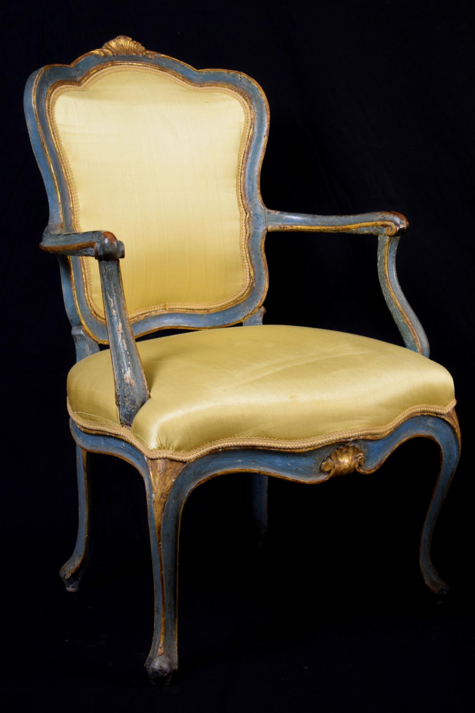 18th Century Gilded and Lacquered Venetian Louis XV Period Pair of Armchairs 15