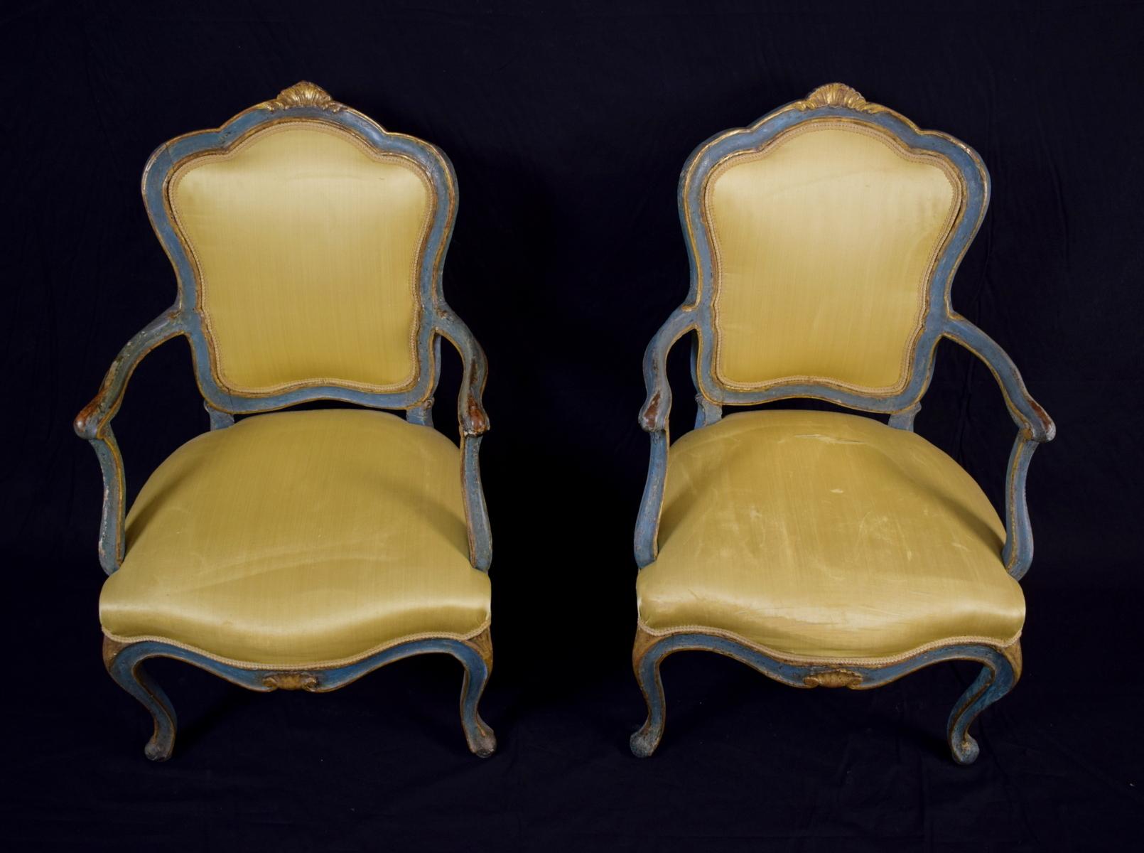 18th Century Gilded and Lacquered Venetian Louis XV Period Pair of Armchairs 5