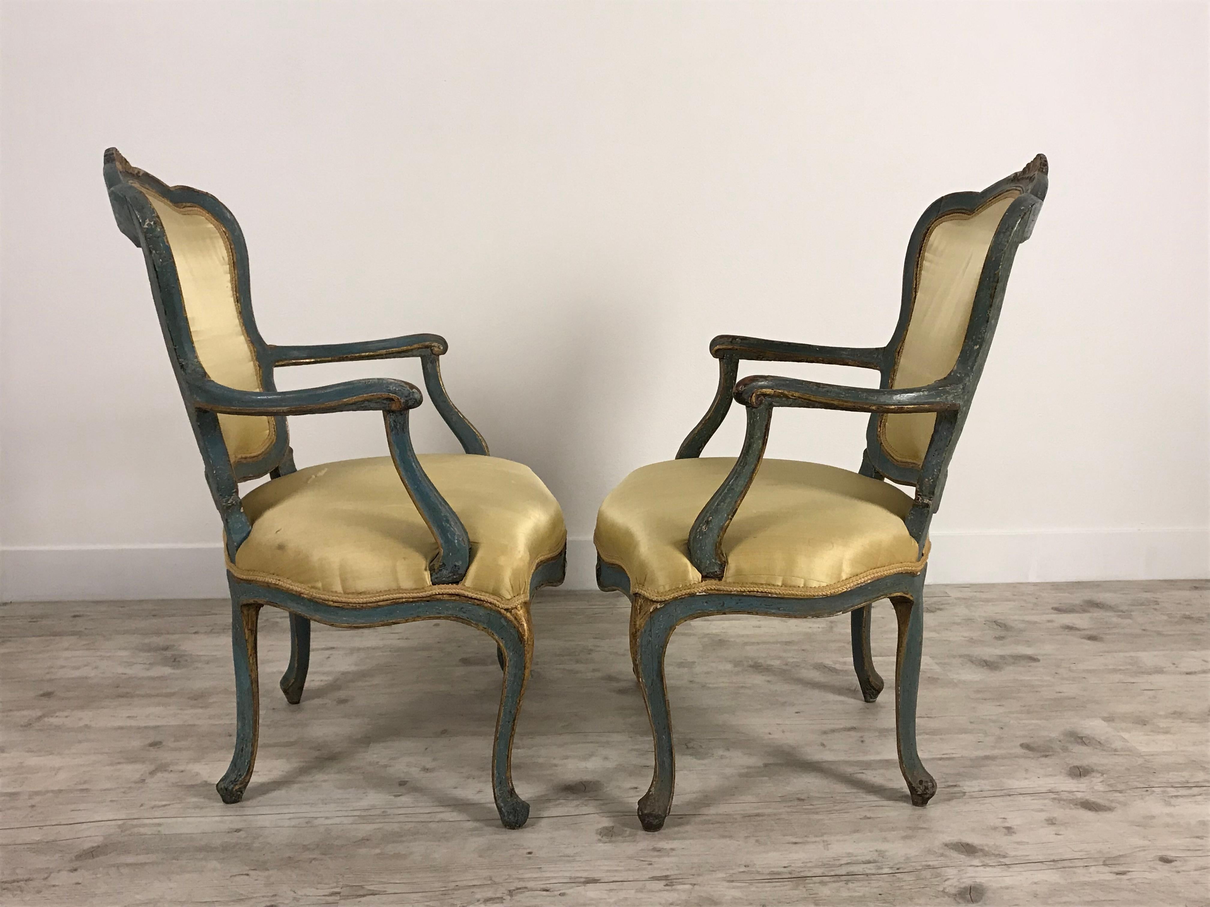18th Century Gilded and Lacquered Venetian Louis XV Period Pair of Armchairs 1