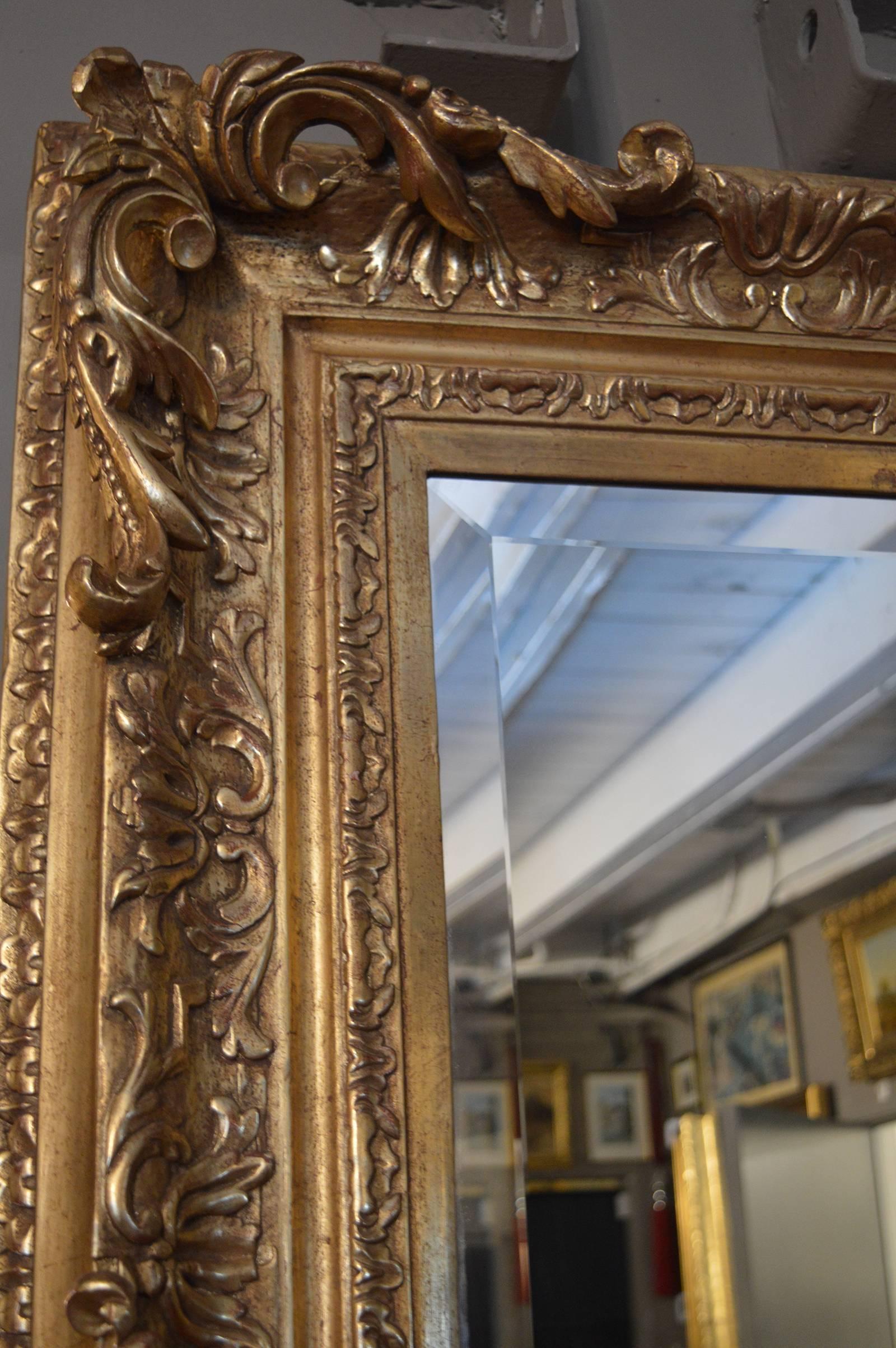 18th Century Gilded Mirror In Excellent Condition In Los Angeles, CA