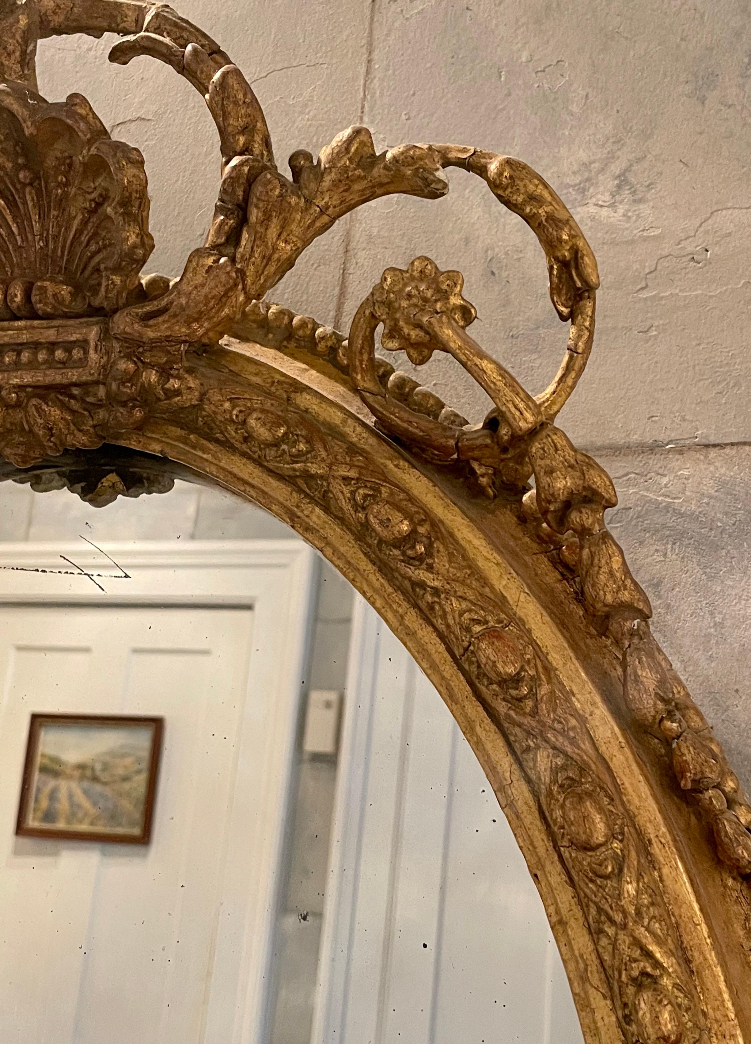 18th Century Gilded Oval Girandole Mirror with Triple Candelabra For Sale 2