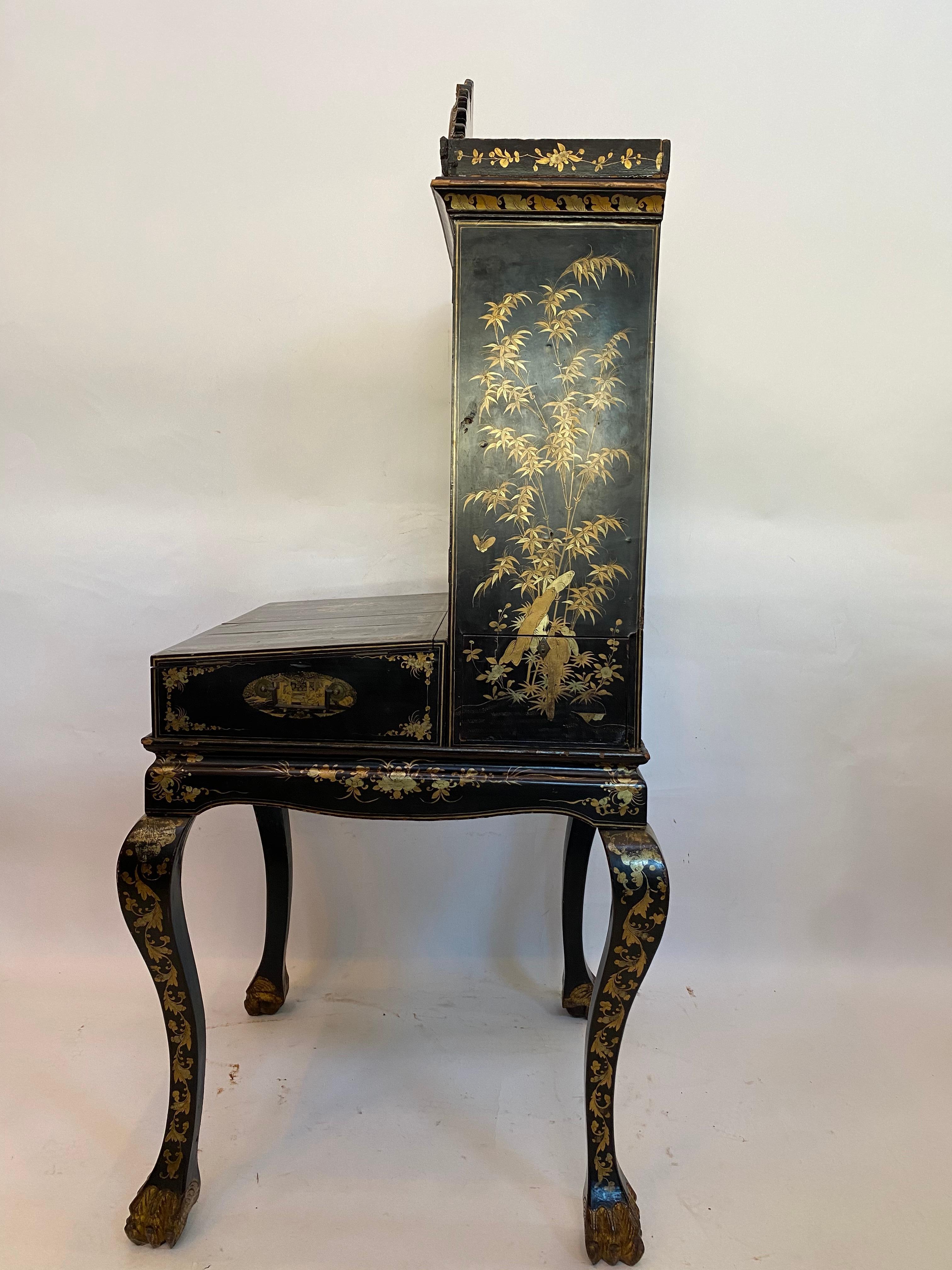 18th Century Gilt Black Chinese Larquer Cabinet Desk  For Sale 8