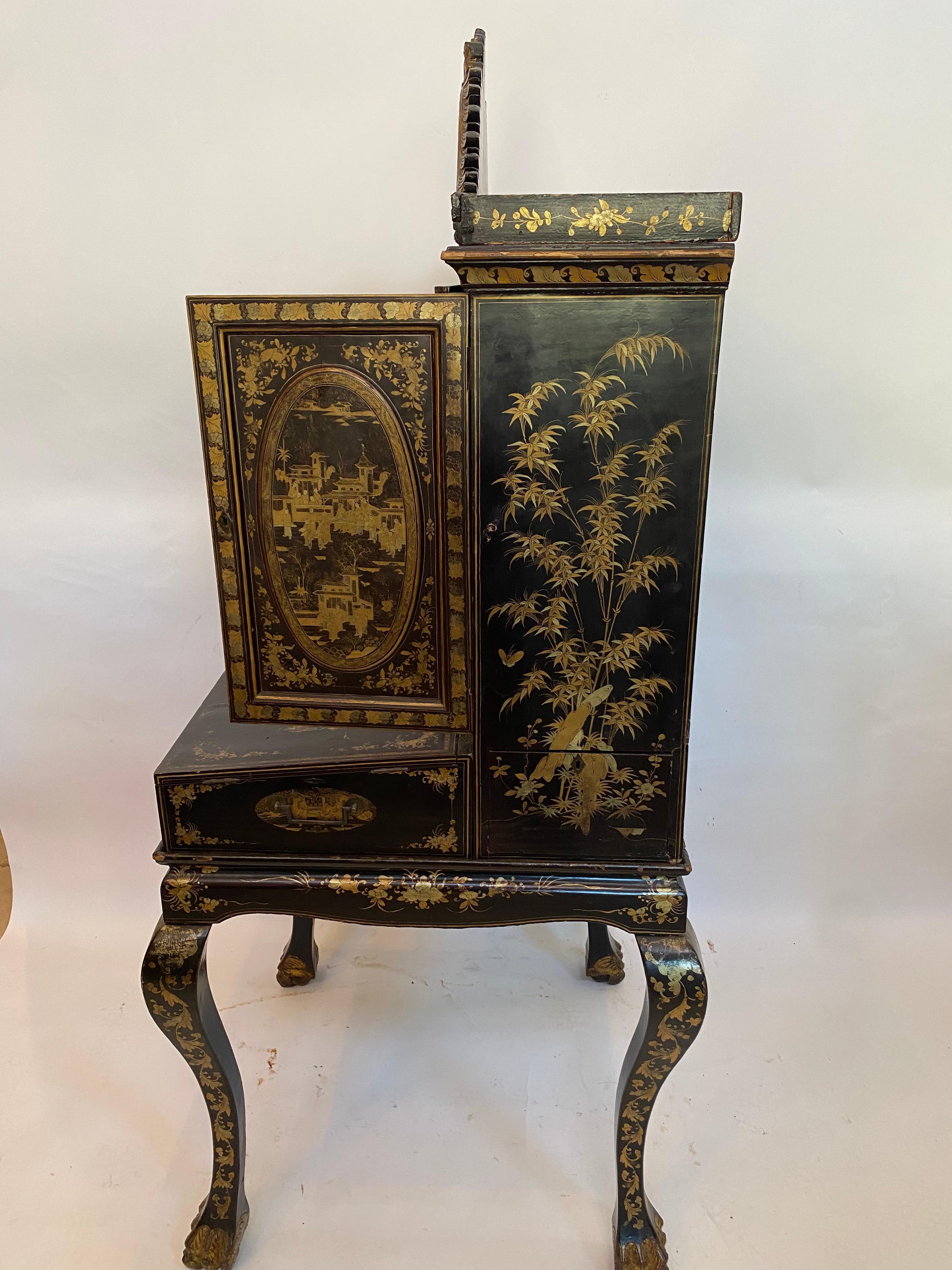 18th Century Gilt Black Chinese Larquer Cabinet Desk  For Sale 10