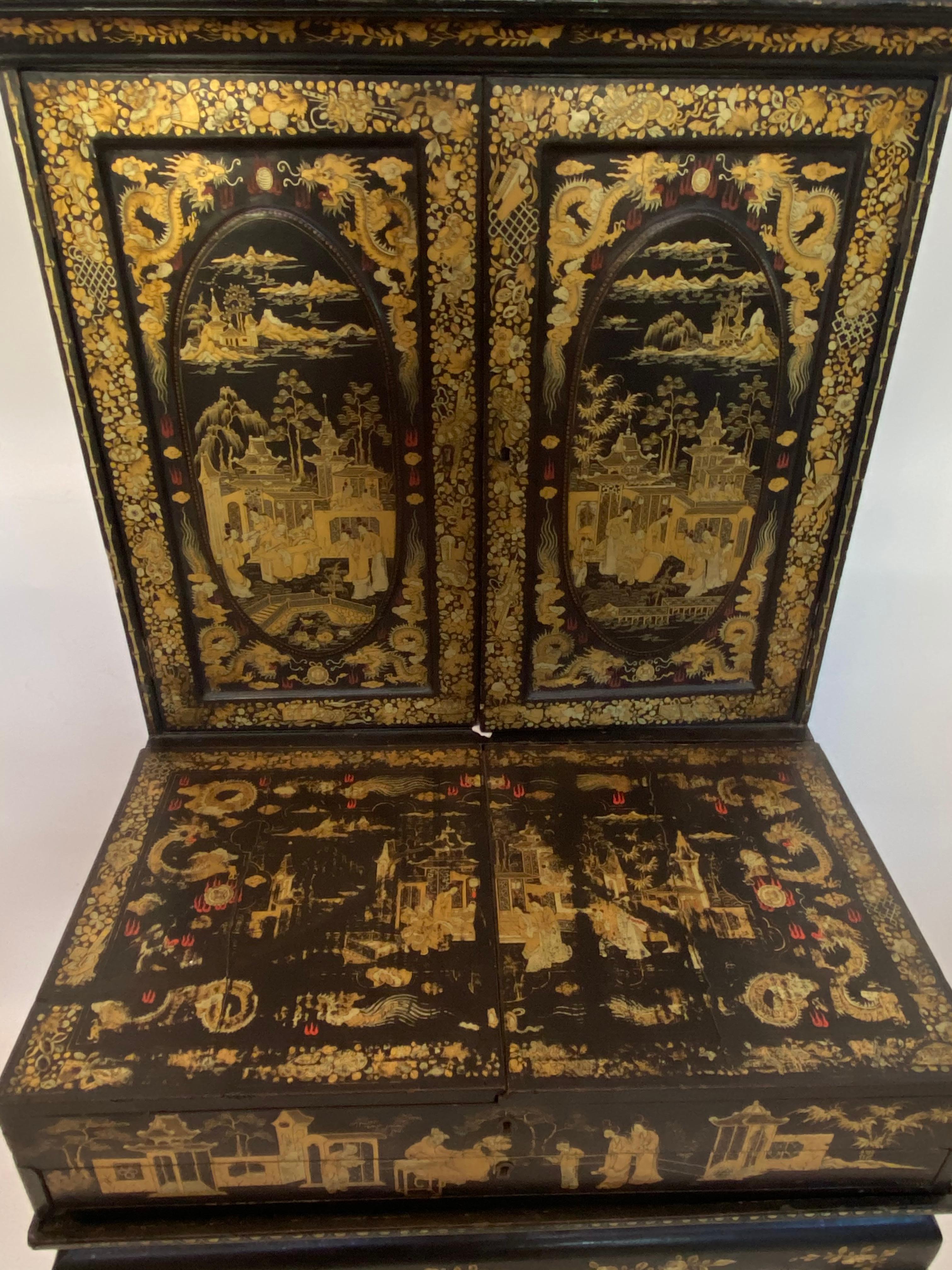 Hand-Carved 18th Century Gilt Black Lacquer Chinese Ladies Dressing Chest For Sale