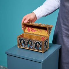 Vergoldete und emaillierte Schatulle im Limoges-Stil aus dem 18.