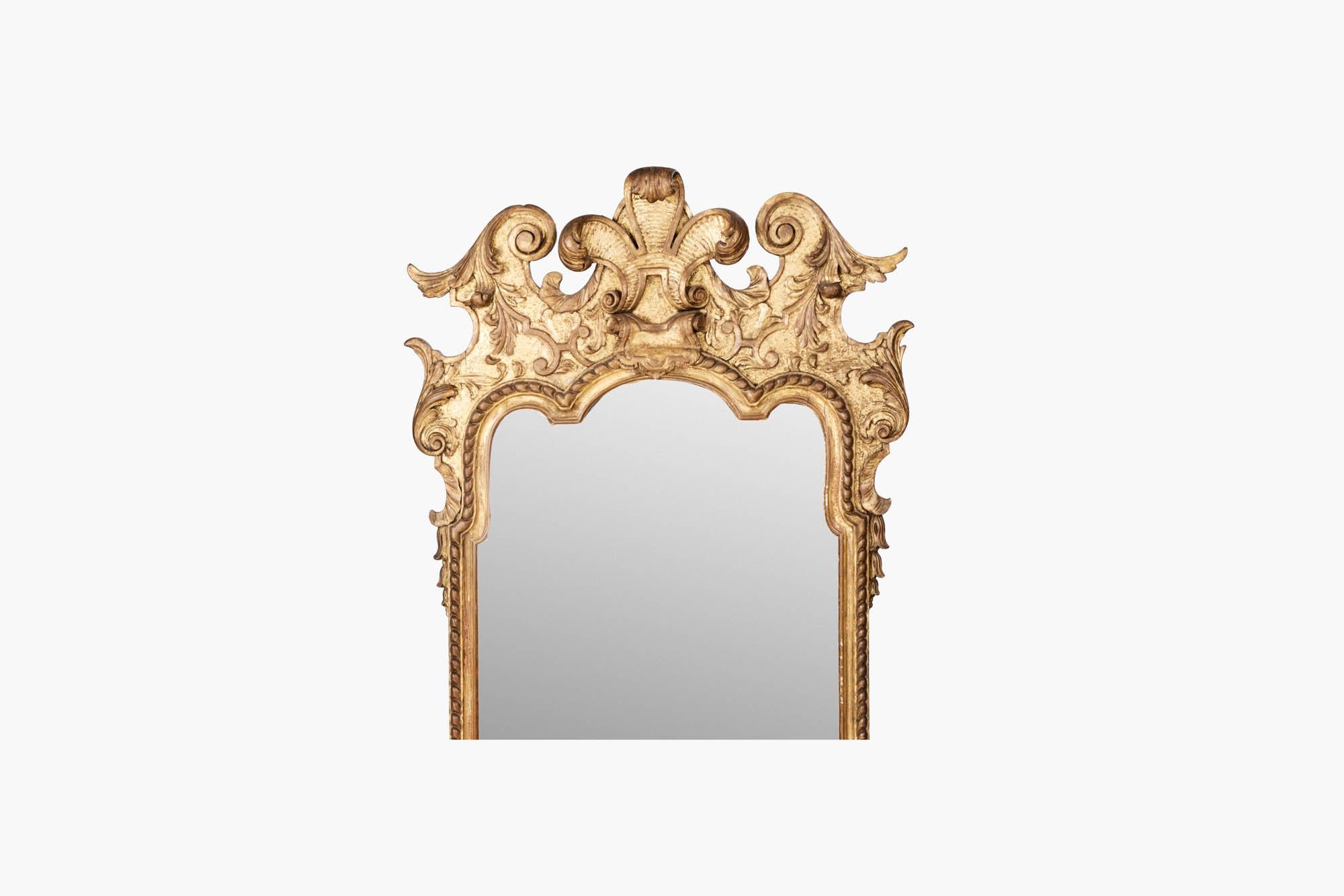 English 18th Century Gilt Mirror in the Manner of Belcher For Sale