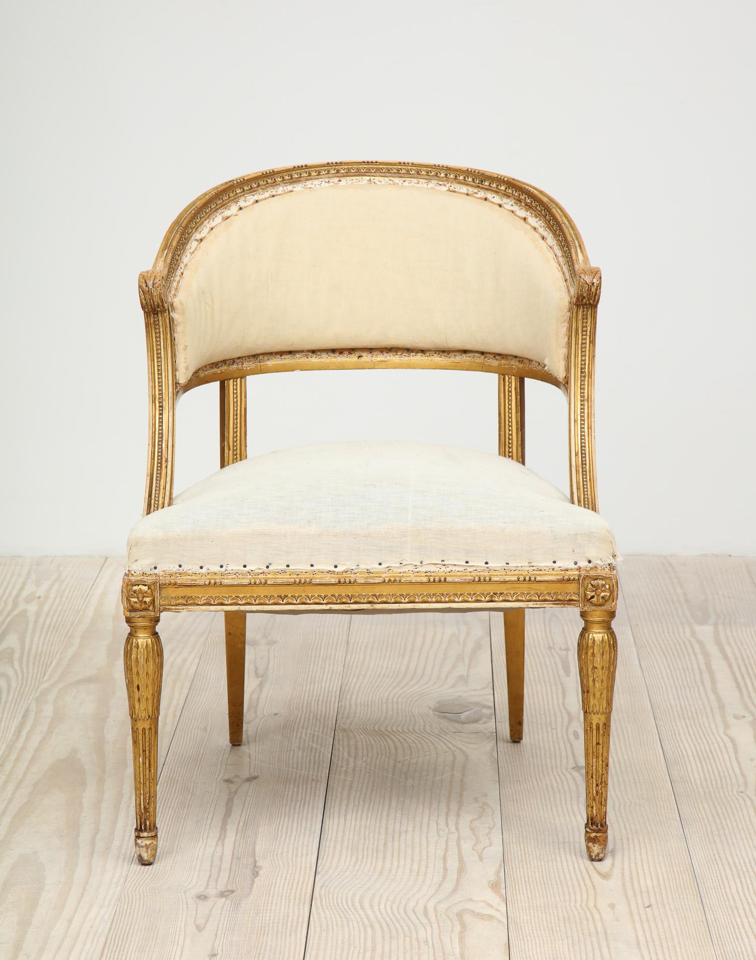 18th Century Giltwood Gustavian Bucket Chairs, Set of 4, Sweden, Circa 1790-1800 In Excellent Condition In New York, NY